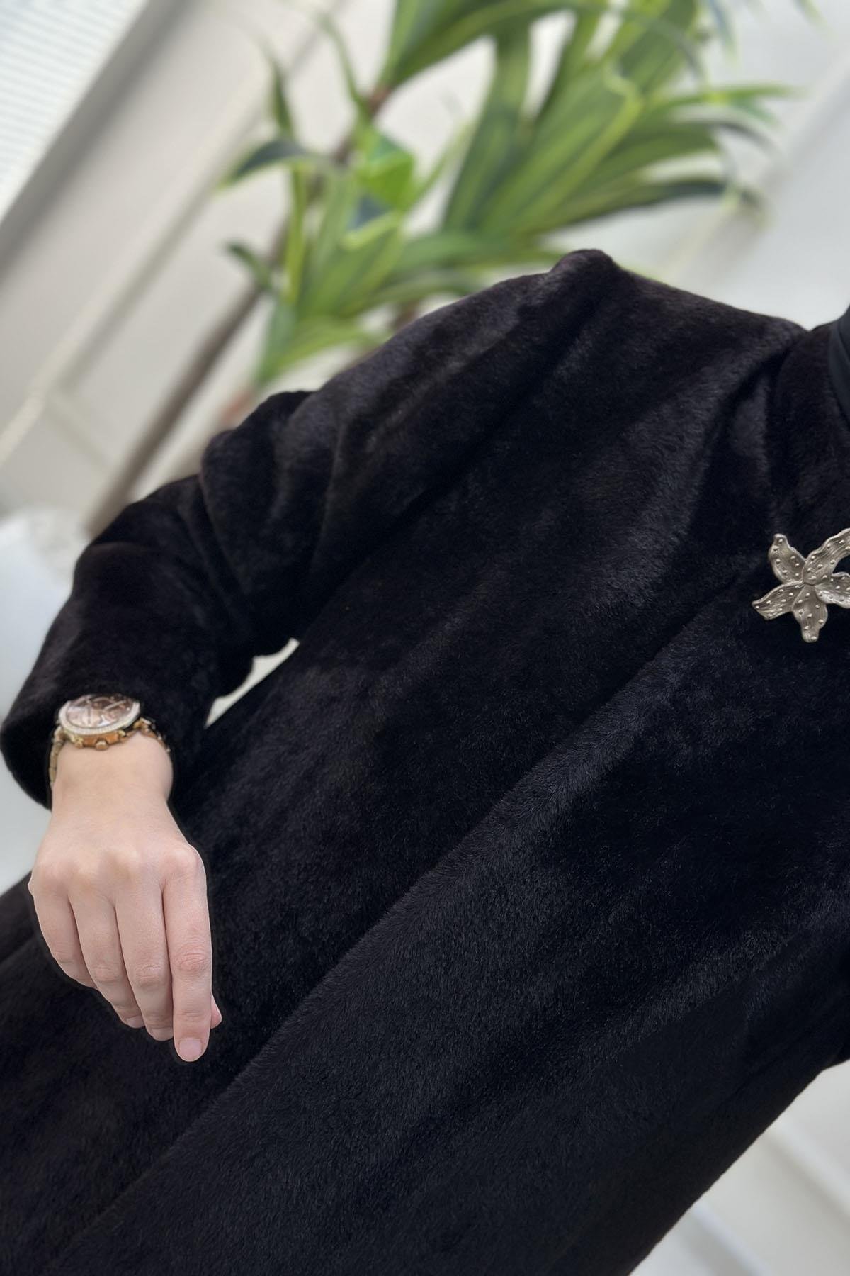 KabanÖnü Çıtçıtlı Yaka Broş Detaylı Kadın Angora Kaban Acı Kahve SFF 5125