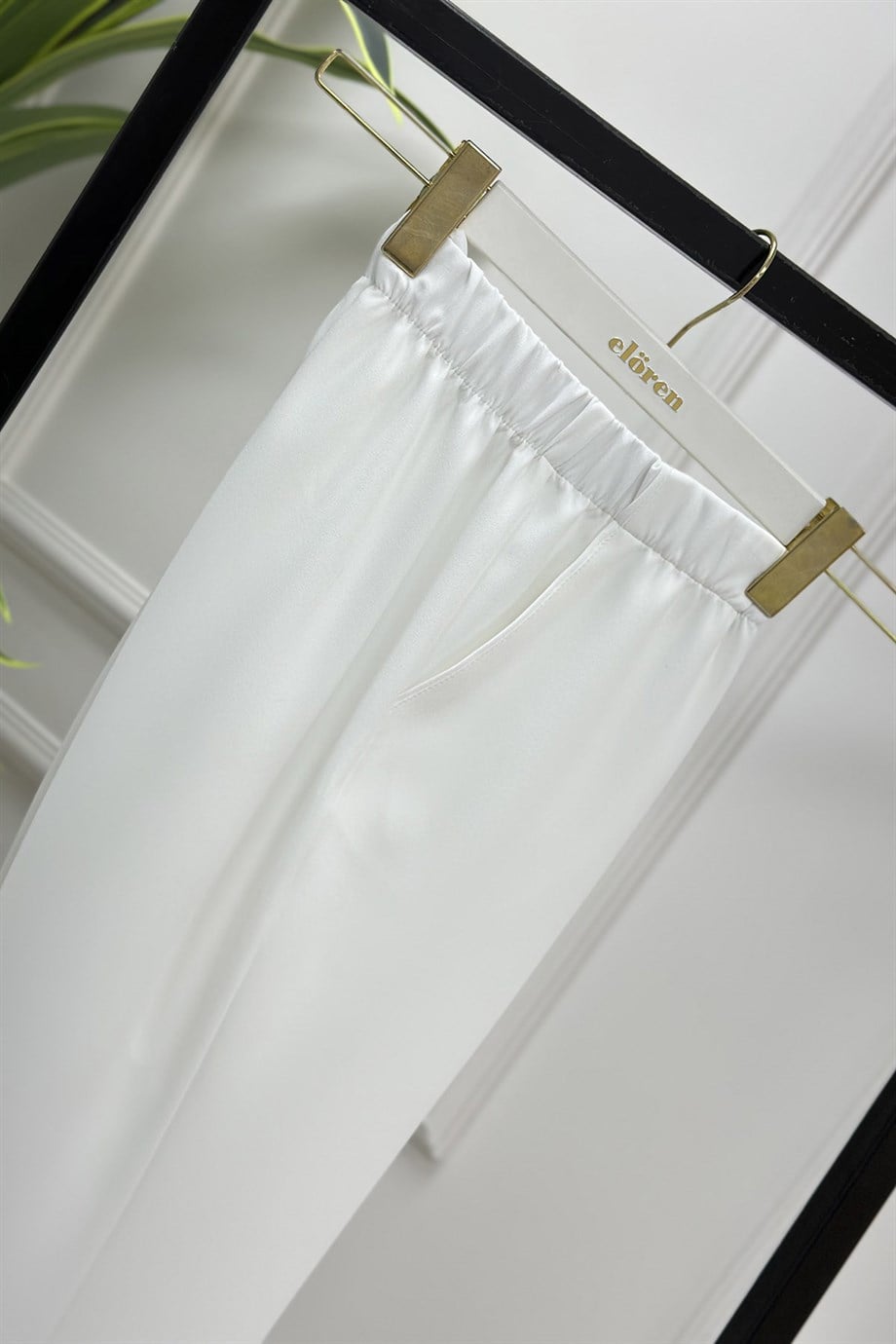 Pantolonİspanyol Paça Model Kadın Pantolon Beyaz 1308