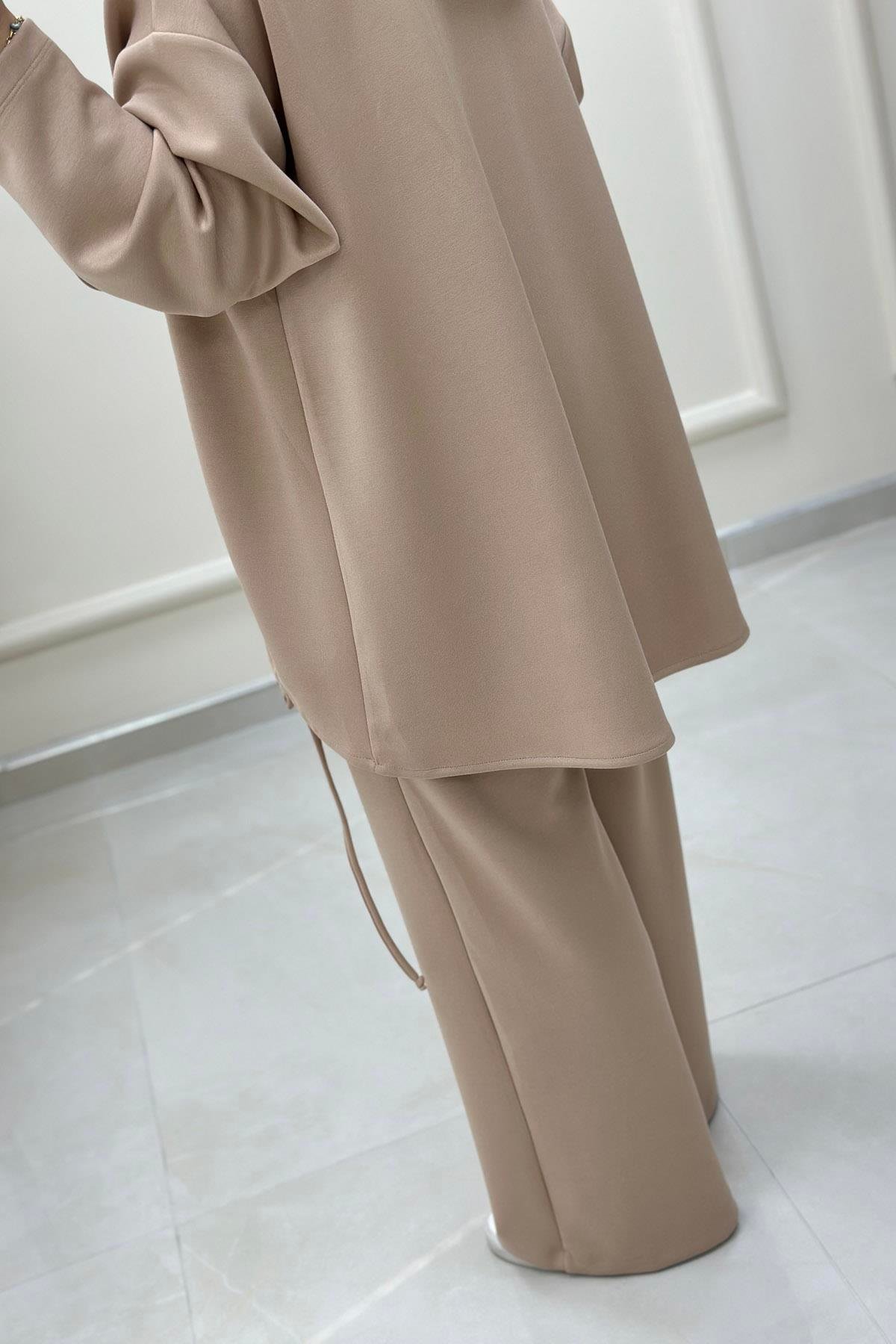 Pantolonlu Takım Oysho Kumaş Önü Büzgülü Kapüşonlu Tunik ve Pantolon Kadın İkili Takım Bej MSE 8037