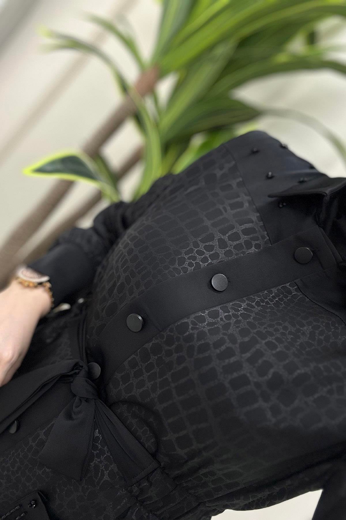 Pantolonlu TakımBeli Büzgülü İşleme Pul Detaylı Ceket ve Pantolon Kadın İkili Takım Siyah FM 24104