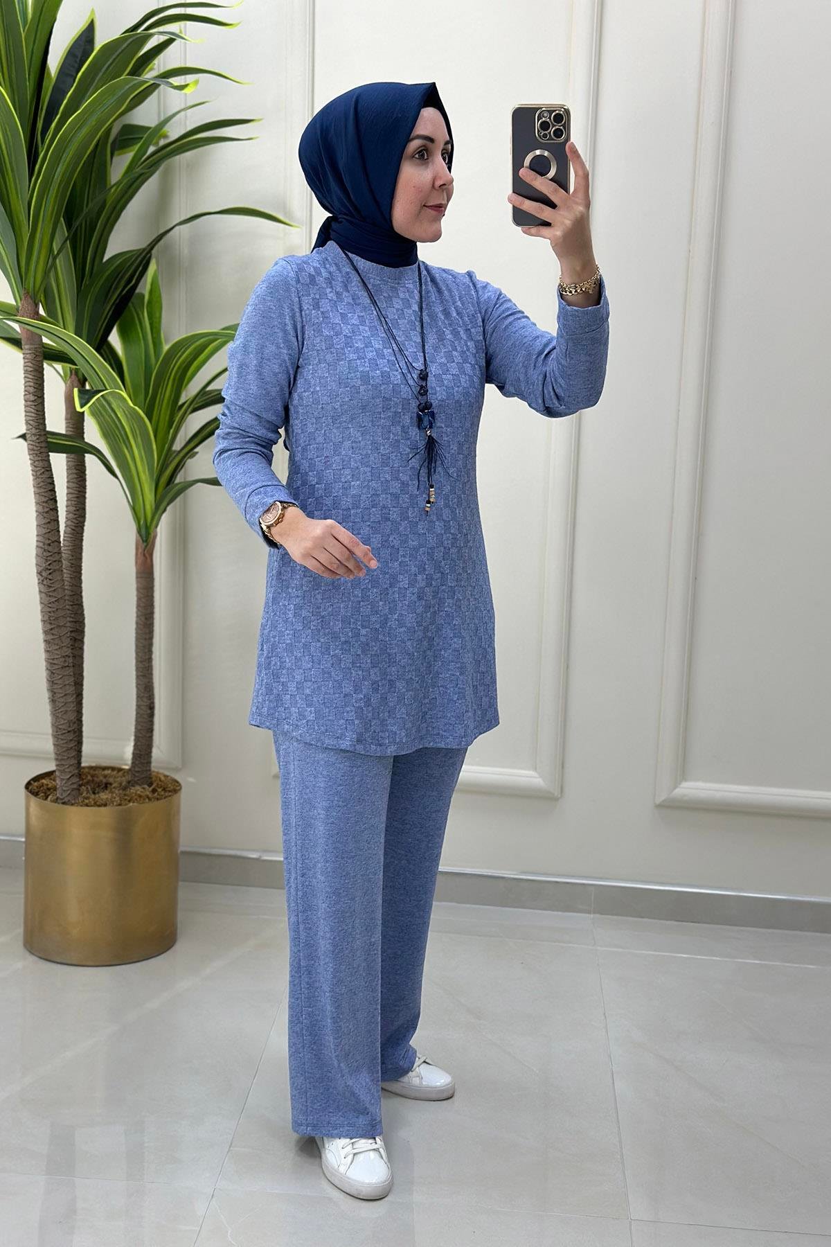 Pantolonlu TakımDama Desen Kolyeli Tunik ve Pantolon Kadın Triko Takım Mavi CNR 1818