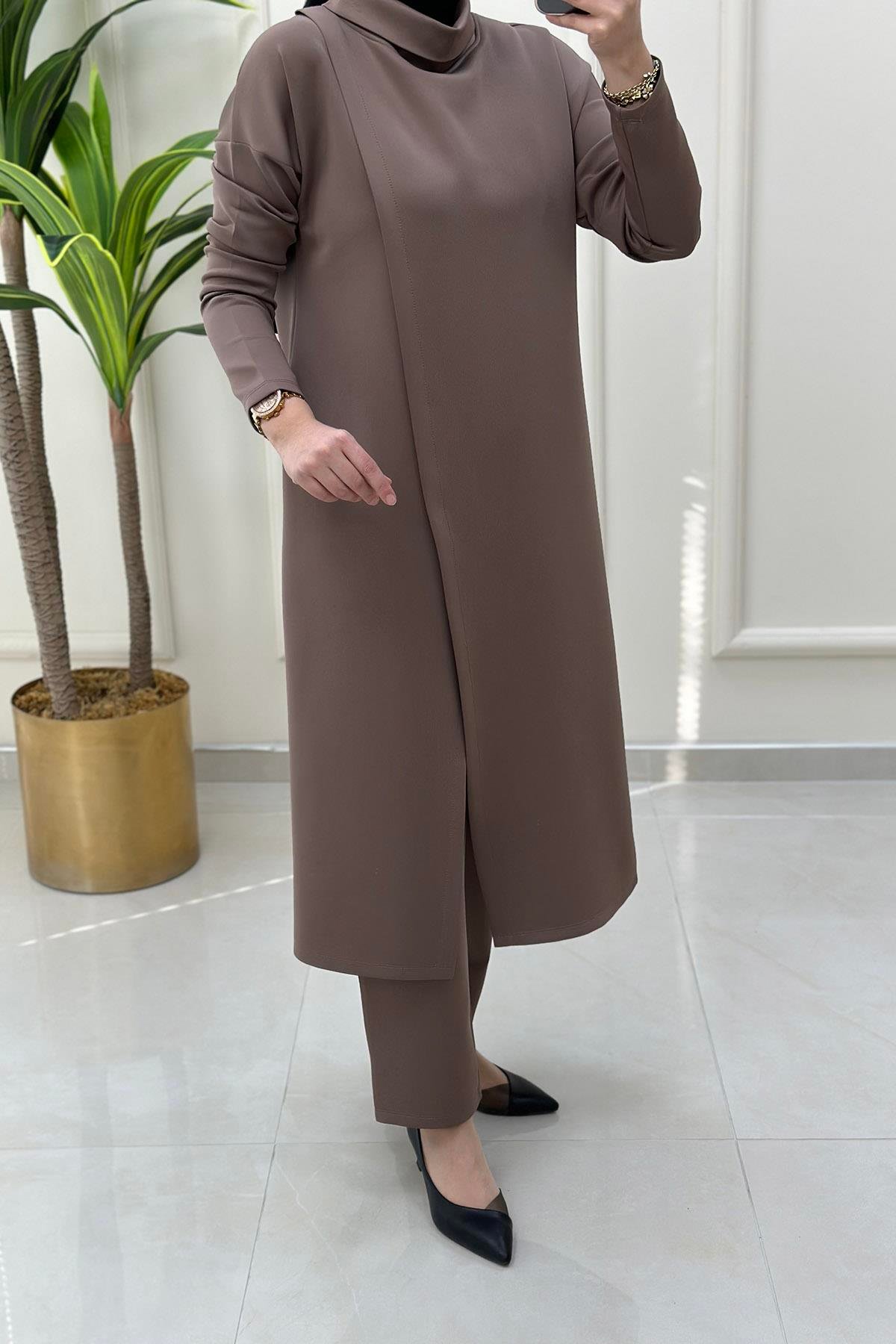 Pantolonlu TakımÖnü Anvelop Kesim Tunik ve Pantolon Kadın İkili Takım Vizon KADO 9644