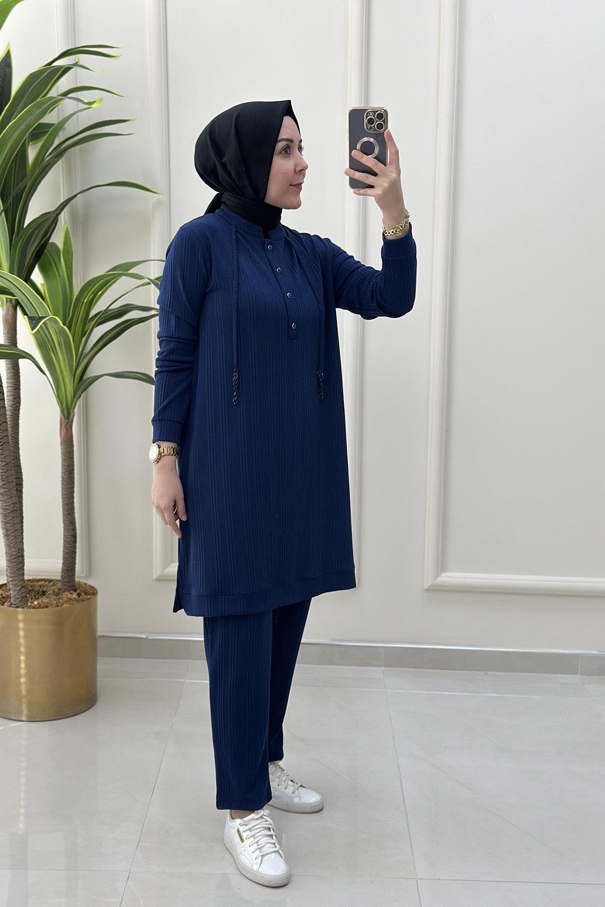 Pantolonlu TakımÖnü Yarım Düğmeli İp Aksesuarlı Tunik ve Pantolon Kadın İkili Takım Lacivert KADO 9442