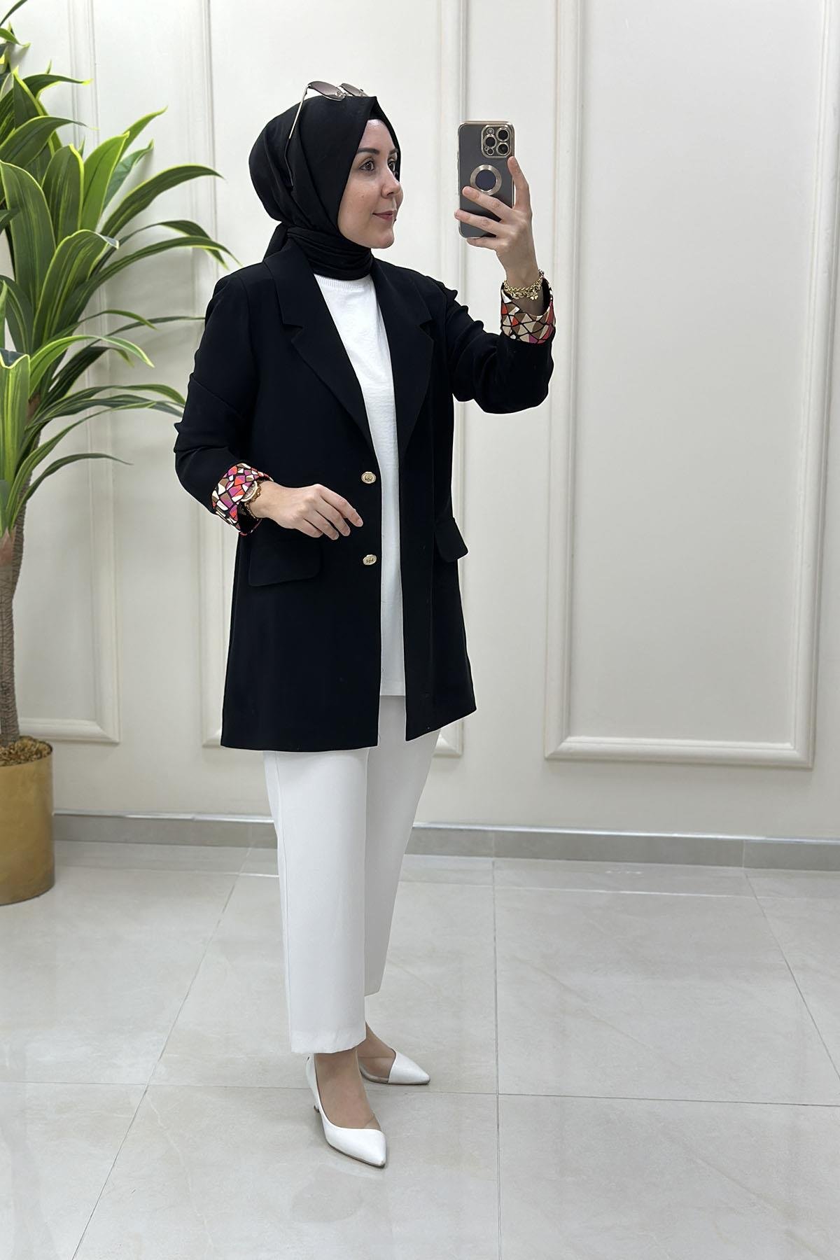 Tesettür CeketKruvaze Yaka Katlama Kol Renk Garnili Kadın Ceket Siyah MLH 5100