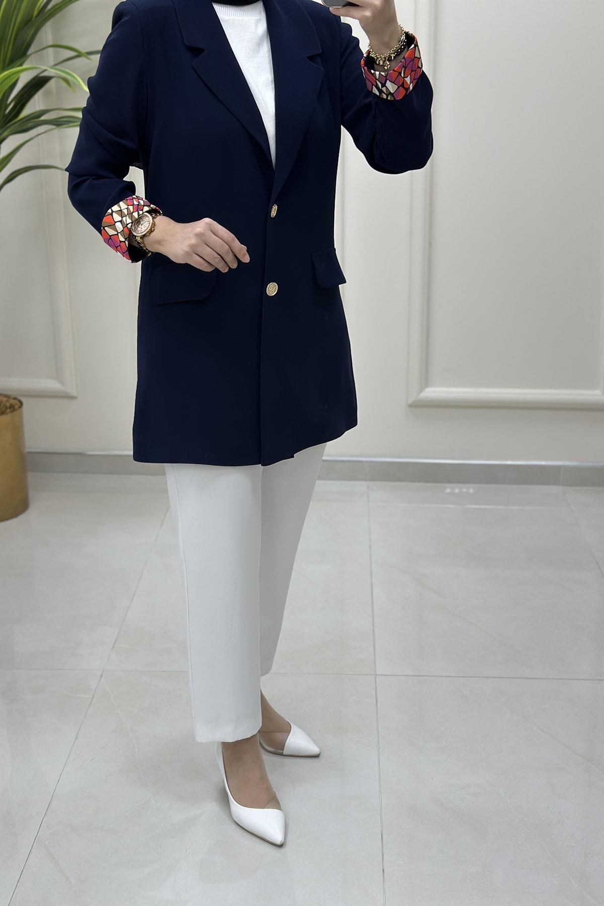 Tesettür CeketKruvaze Yaka Katlama Kol Renk Garnili Kadın Ceket Lacivert MLH 5100