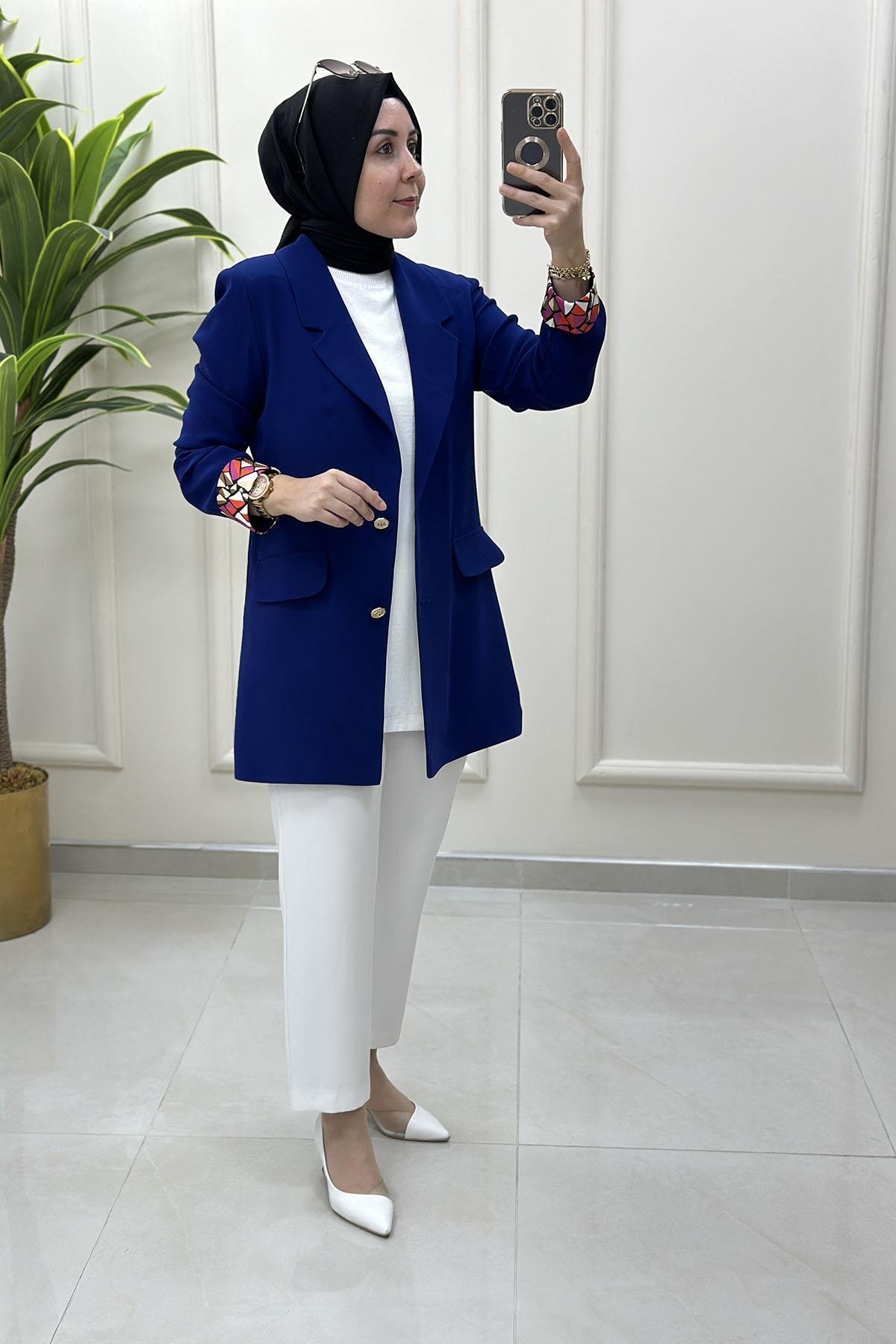 Tesettür CeketKruvaze Yaka Katlama Kol Renk Garnili Kadın Ceket Saks Mavisi MLH 5100