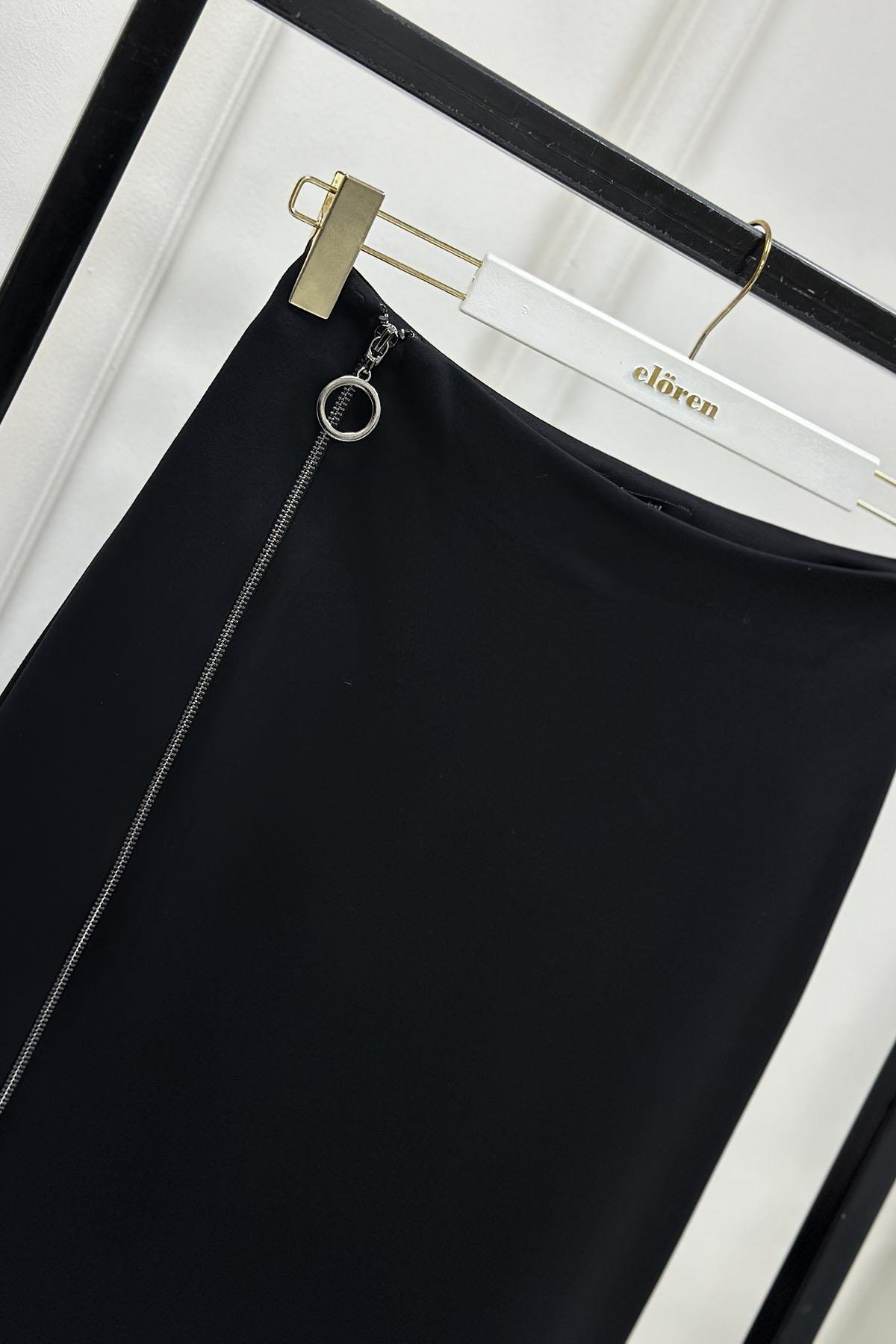 Tesettür EtekArmine Trend Yan Fermuar Detaylı Modal Kadın Etek Siyah ARM 116