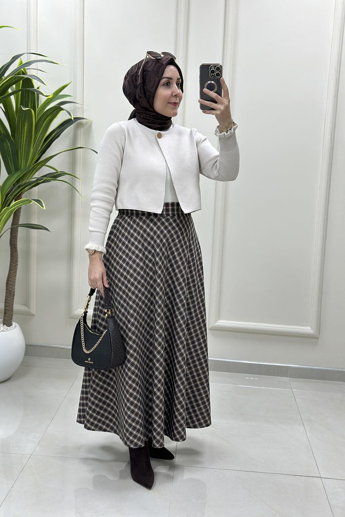 Tesettür EtekEkose Volanlı Kadın Etek Açık Kahverengi GNR 226