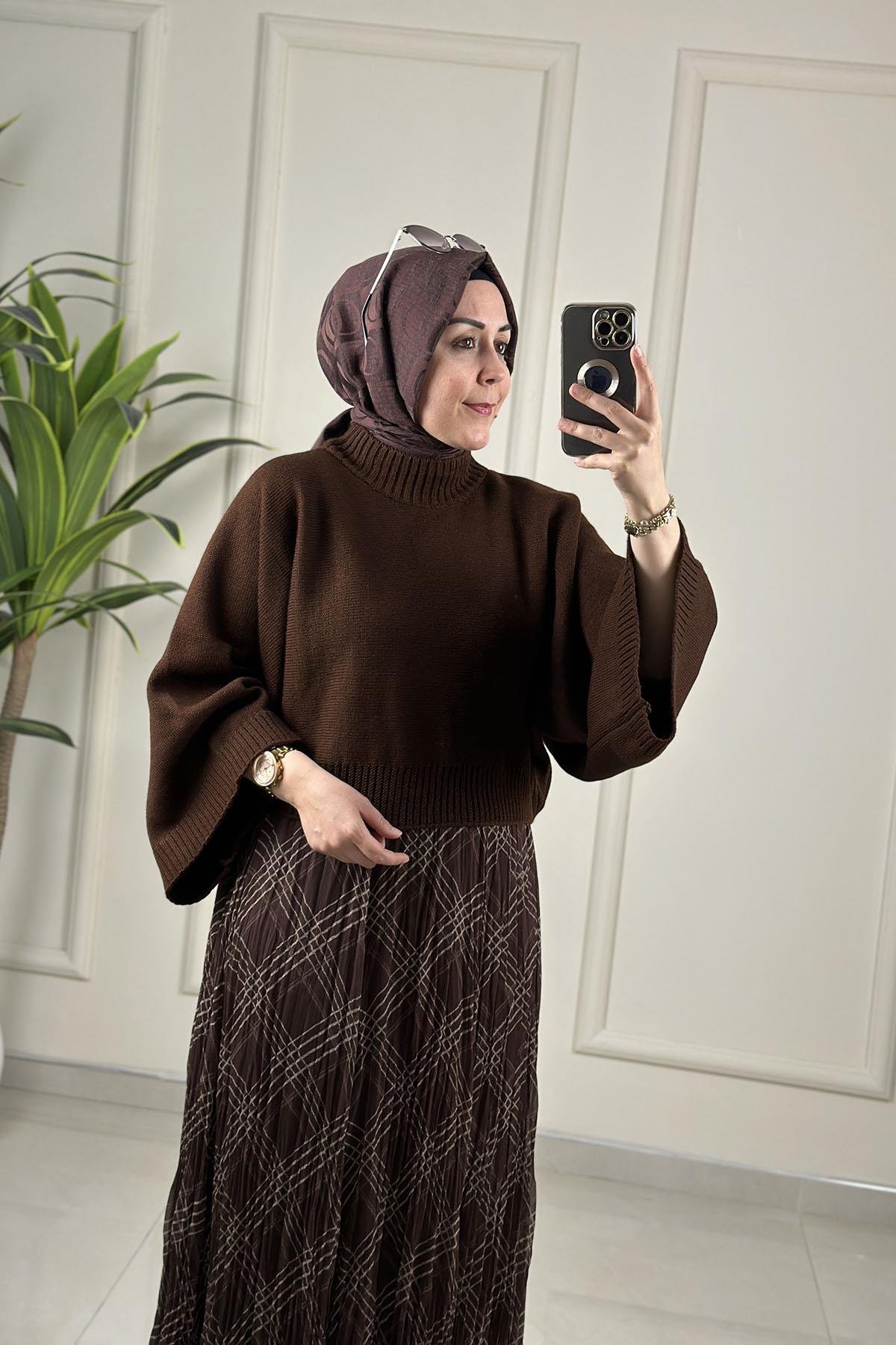 Tesettür EtekKendinden Desenli Verev Kesim Kadın Şifon Etek Kahve-Bej SAGA 4073