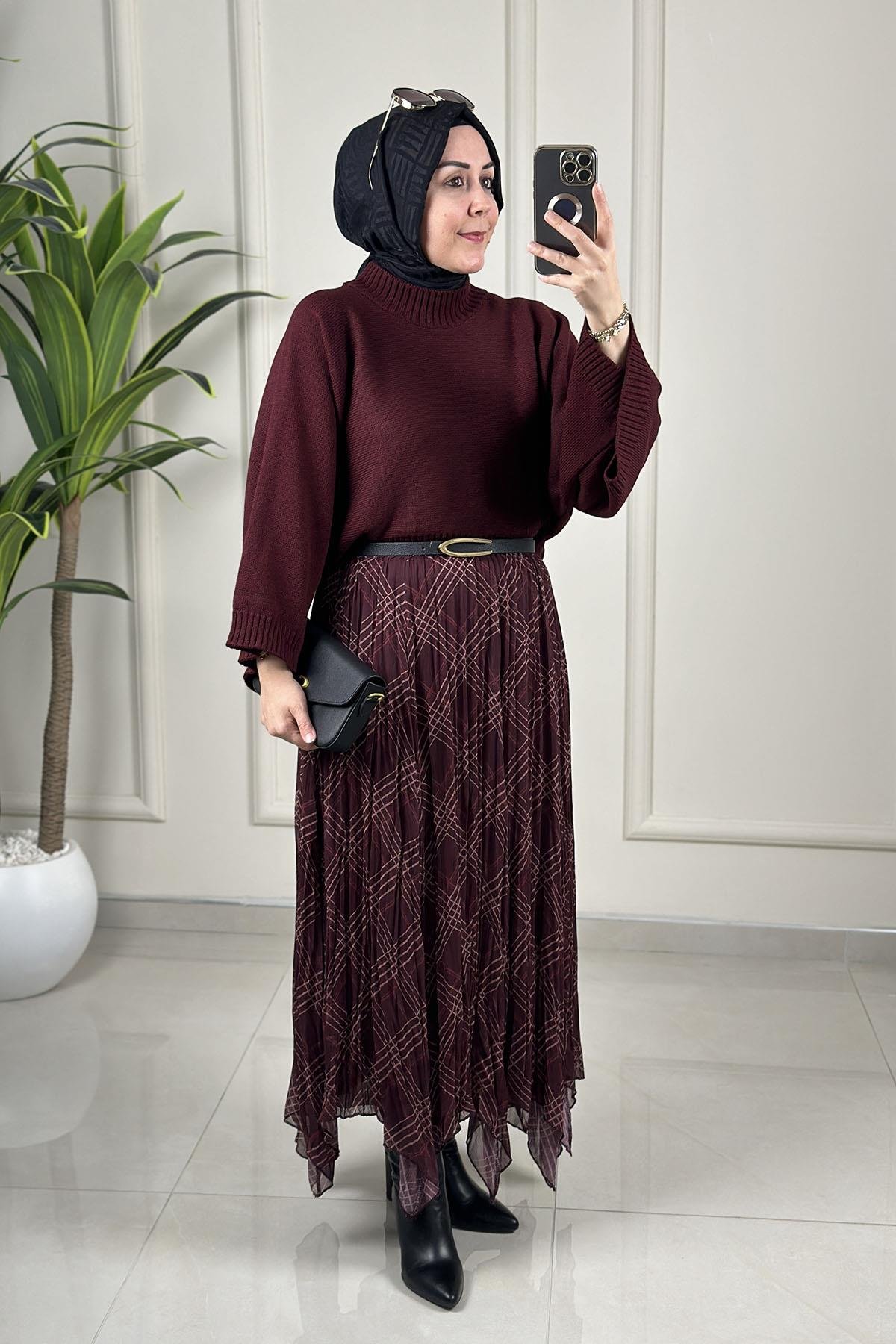 Tesettür EtekKendinden Desenli Verev Kesim Kadın Şifon Etek Bordo SAGA 4073