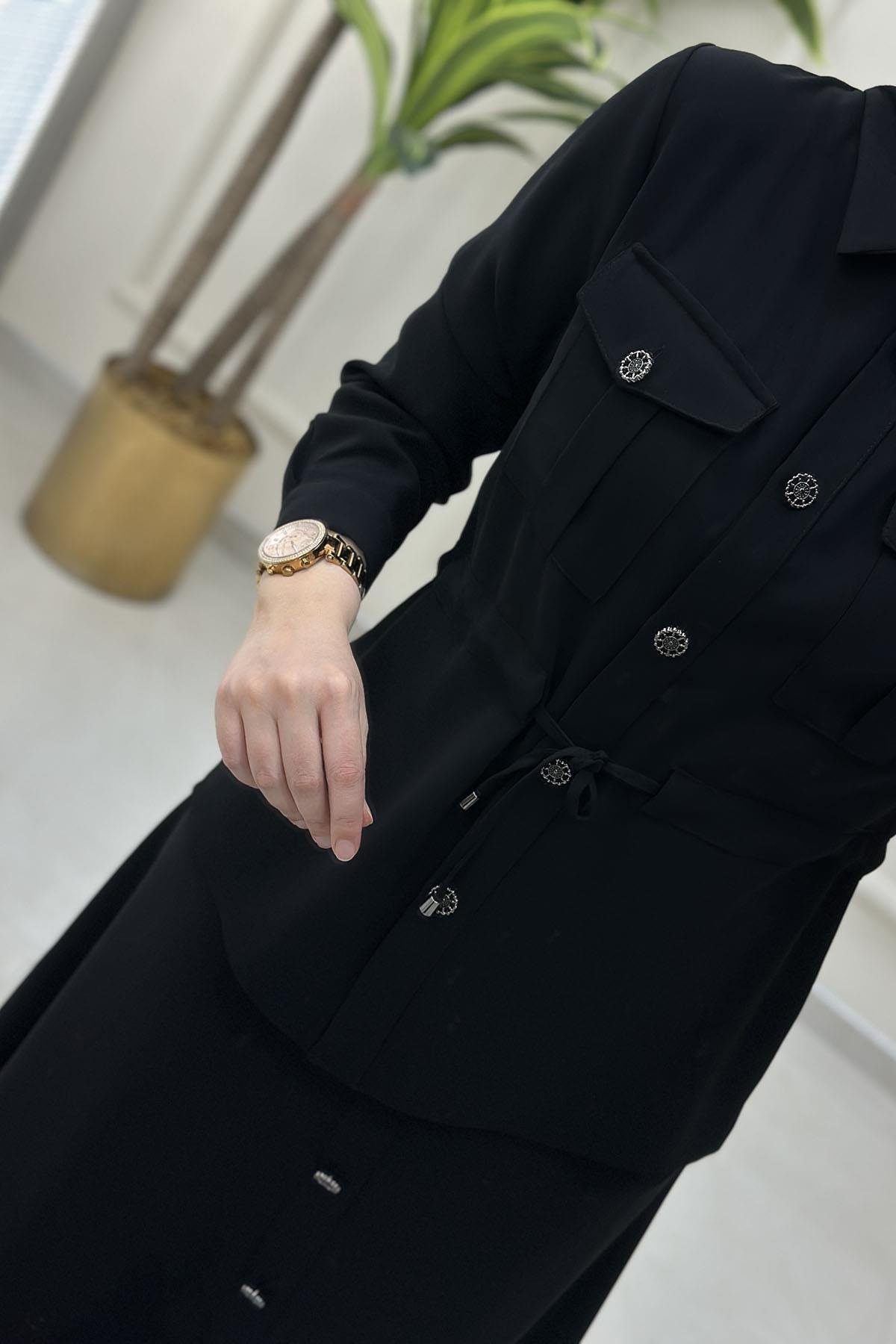 Tesettür Etekli TakımKrep Önü Düğmeli Beli Büzgülü Gömlek ve Kloş Etek Kadın İkili Takım Siyah FM 25075