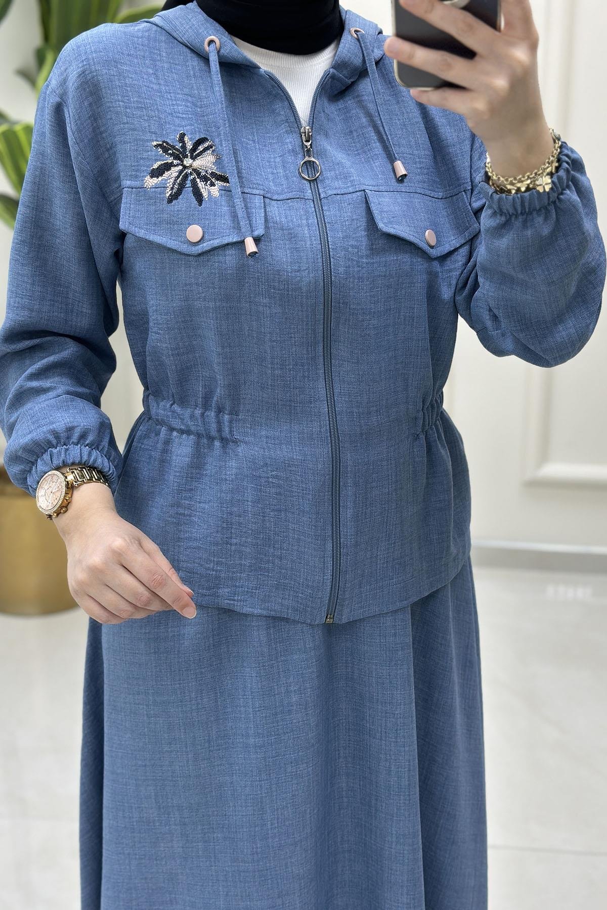 Tesettür Etekli TakımNakış Detaylı Beli Büzgülü Ceket ve Kloş Etek Kadın İkili Takım İndigo ESS 2106