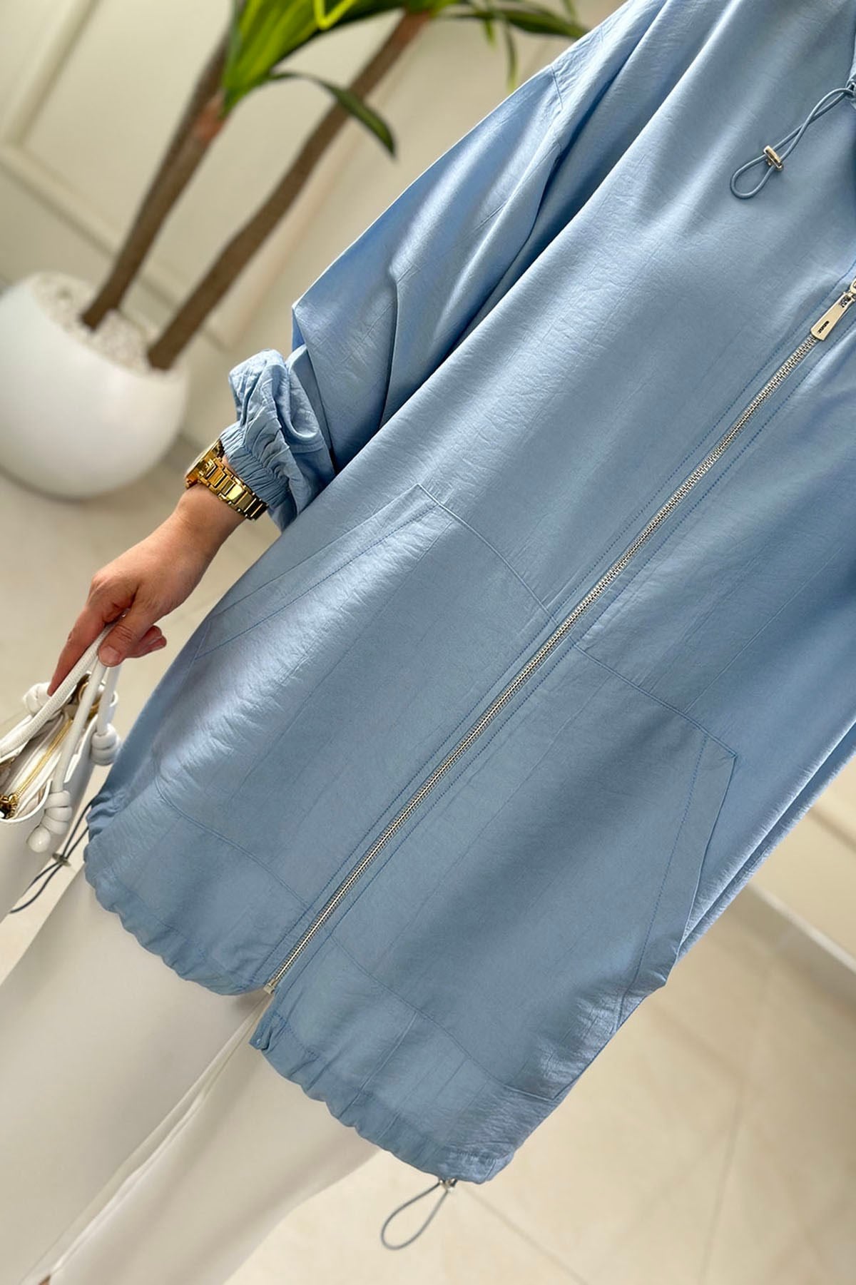 Tesettür Giy Çık Kap Düşük Omuz Önü Fermuarlı Cepli Kadın Bomber Giyçık Mavi EYL 2213