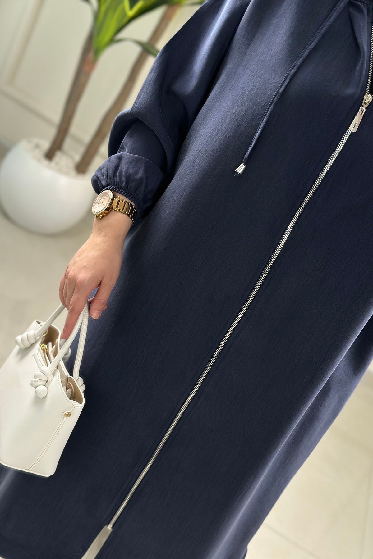 Tesettür Giy Çık KapDüşük Omuz Önü Fermuarlı Kapüşonlu Kadın Giyçık Kap Lacivert EYL 2012