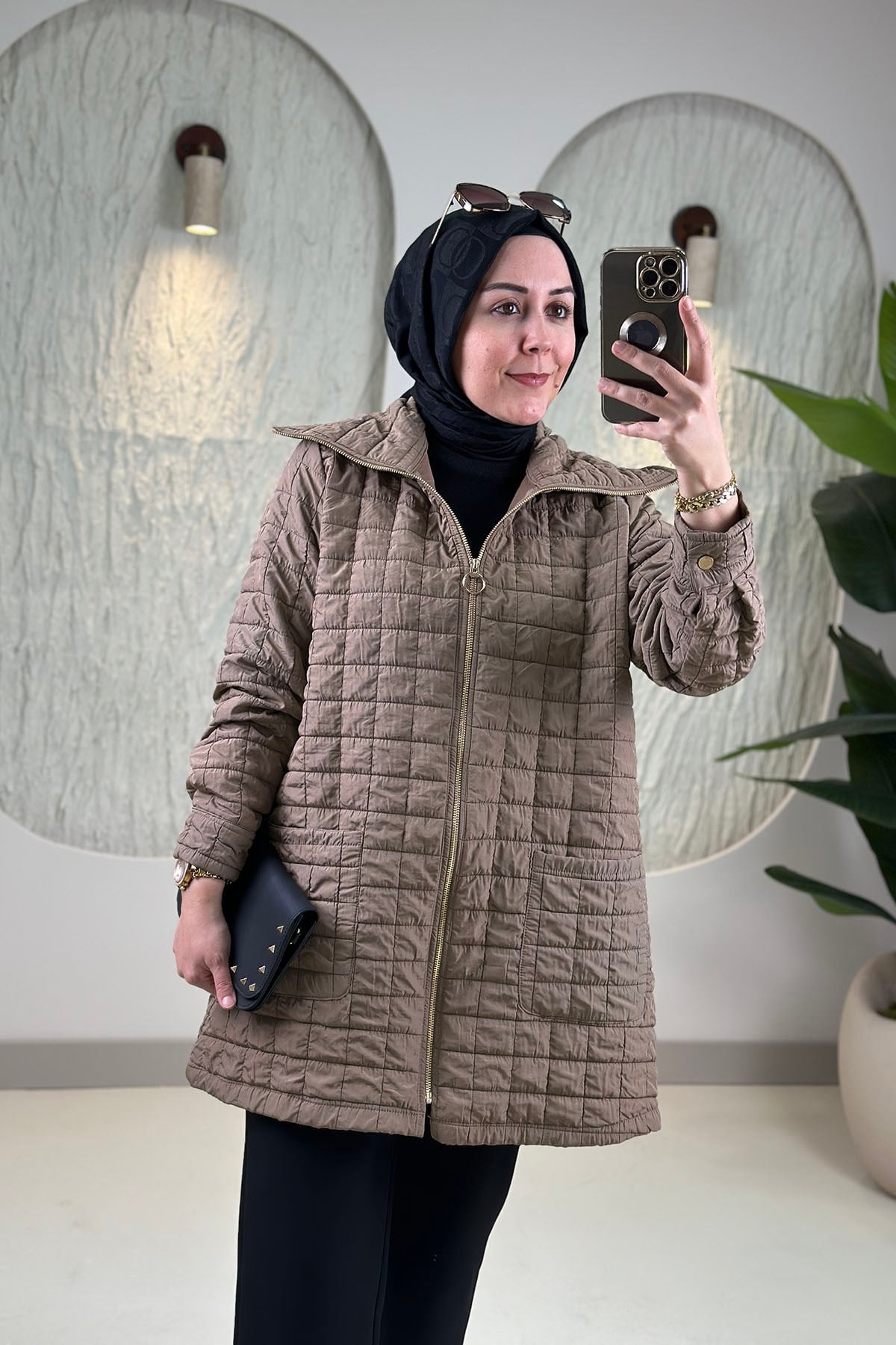 Tesettür Giy Çık KapKapitone Önü Fermuarlı Cepli Kadın Giyçık Kap Vizon NOS 4744