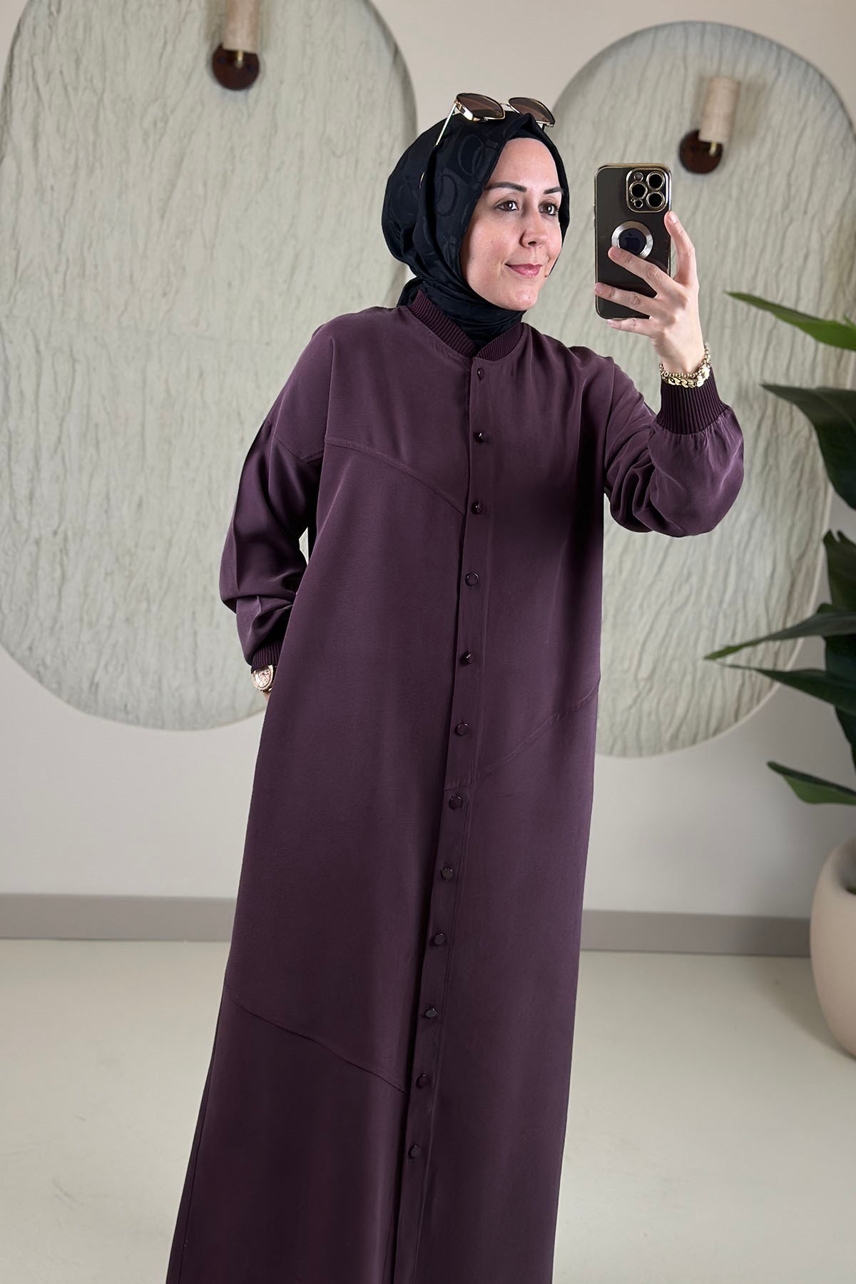 Tesettür Giy Çık KapModal Tensel Önü Düğmeli Ribanalı Uzun Kadın Giyçık Kap Mürdüm KADO 268478