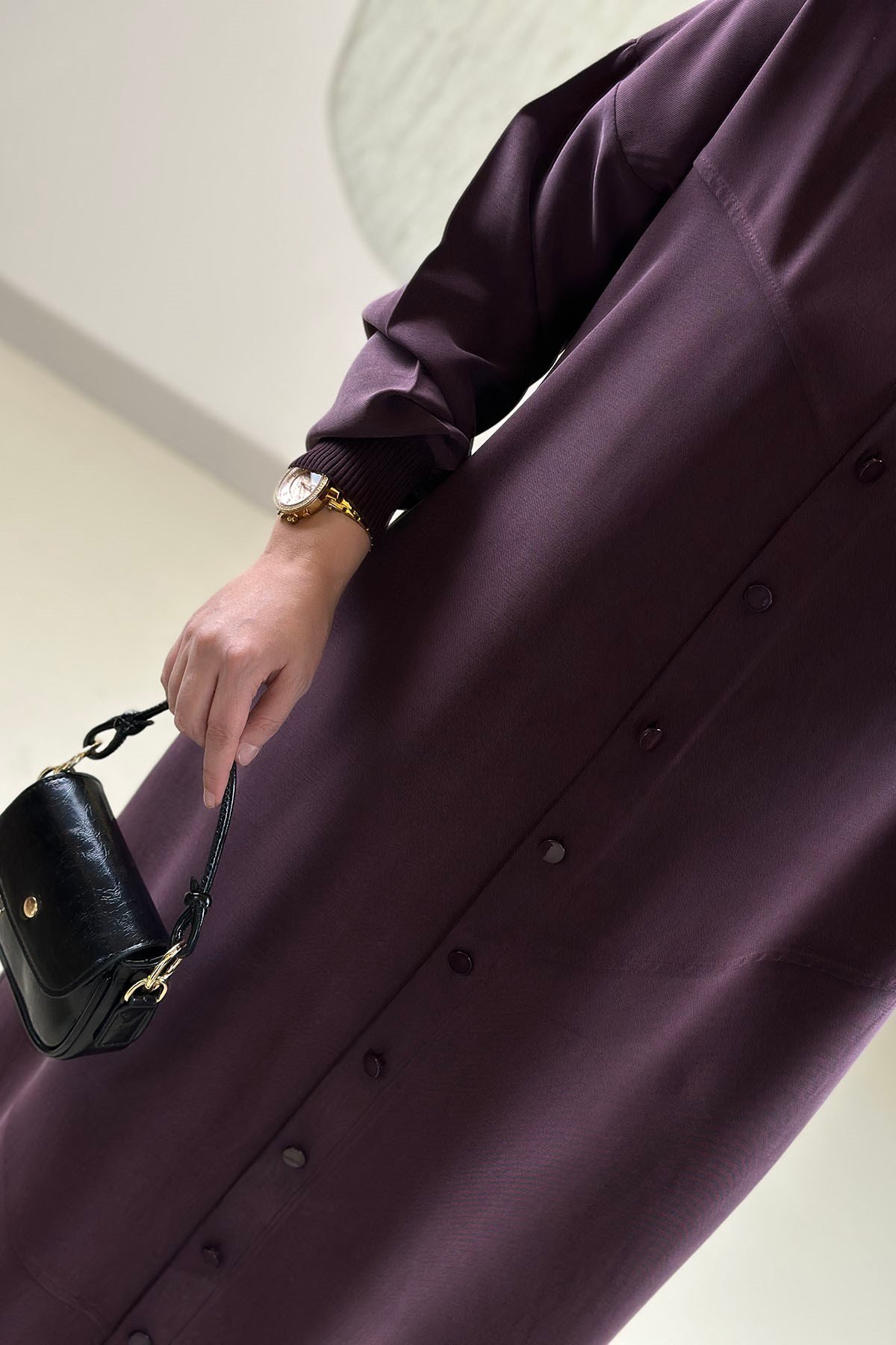 Tesettür Giy Çık KapModal Tensel Önü Düğmeli Ribanalı Uzun Kadın Giyçık Kap Mürdüm KADO 268478