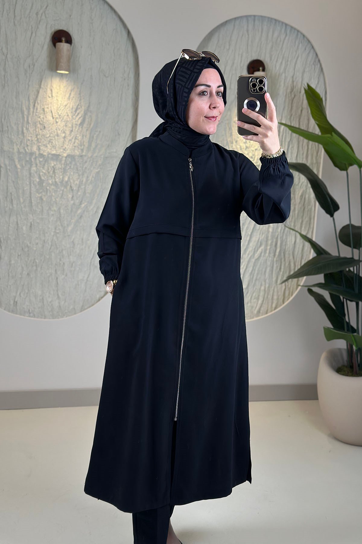 Tesettür Giy Çık KapModal Tensel Önü Fermuarlı Cepli Kadın Giyçık Kap Siyah KADO 268356