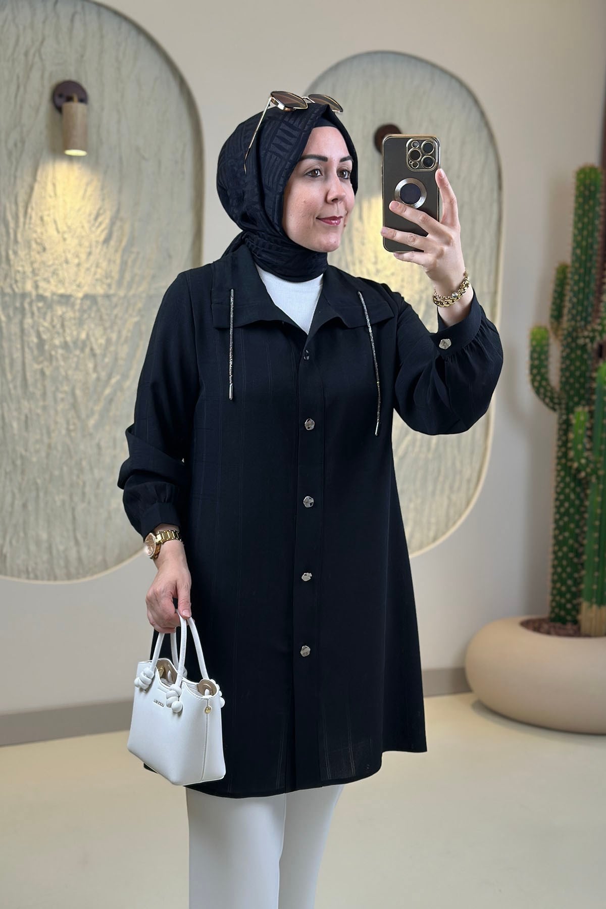Tesettür Giy Çık KapÖnü Düğmeli Yaka İpli Kadın Giyçık Kap Siyah QTN 7131