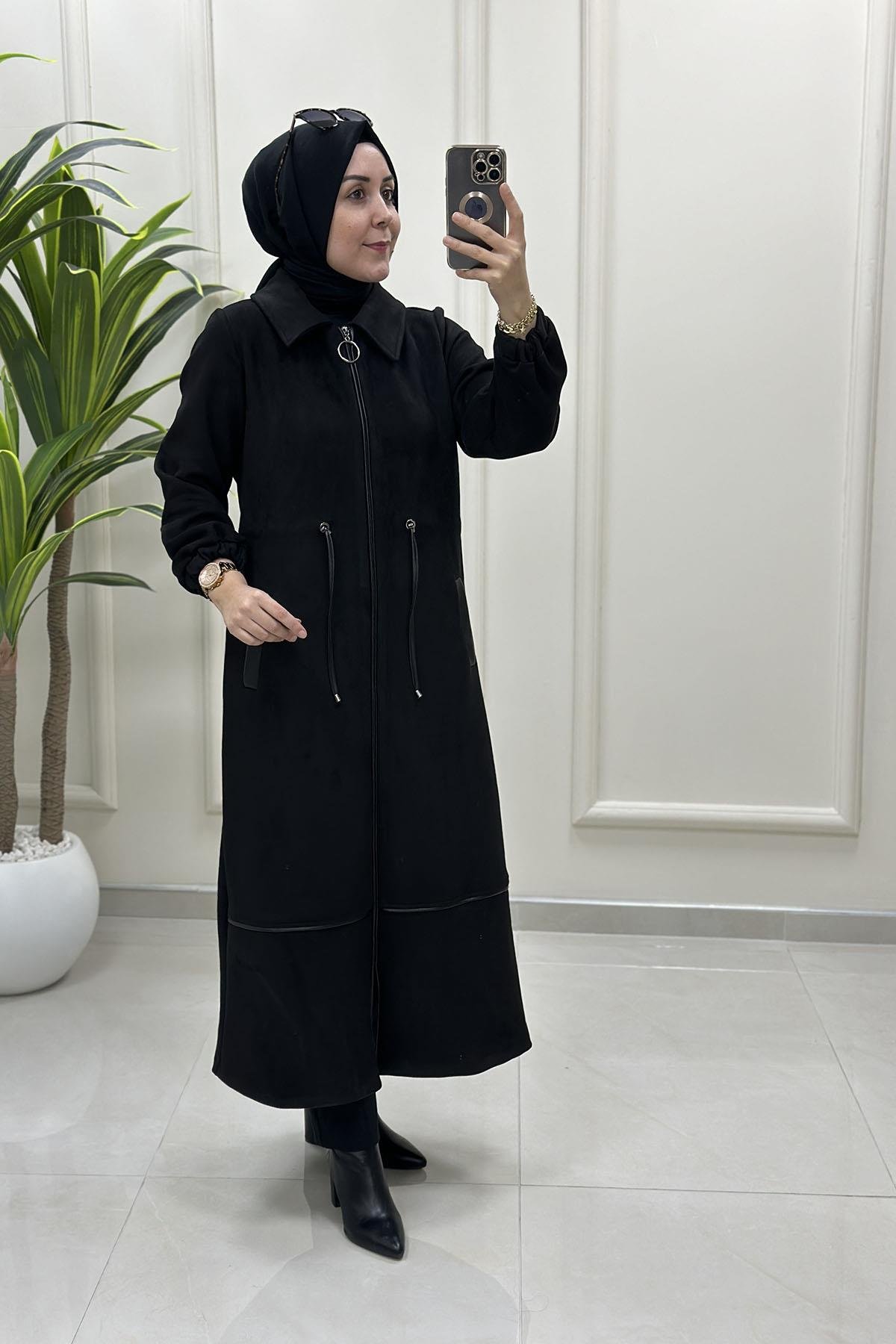 Tesettür Giy Çık KapÖnü Fermuarlı Beli Büzgülü Kadın Süet Kap Siyah BRL 7205