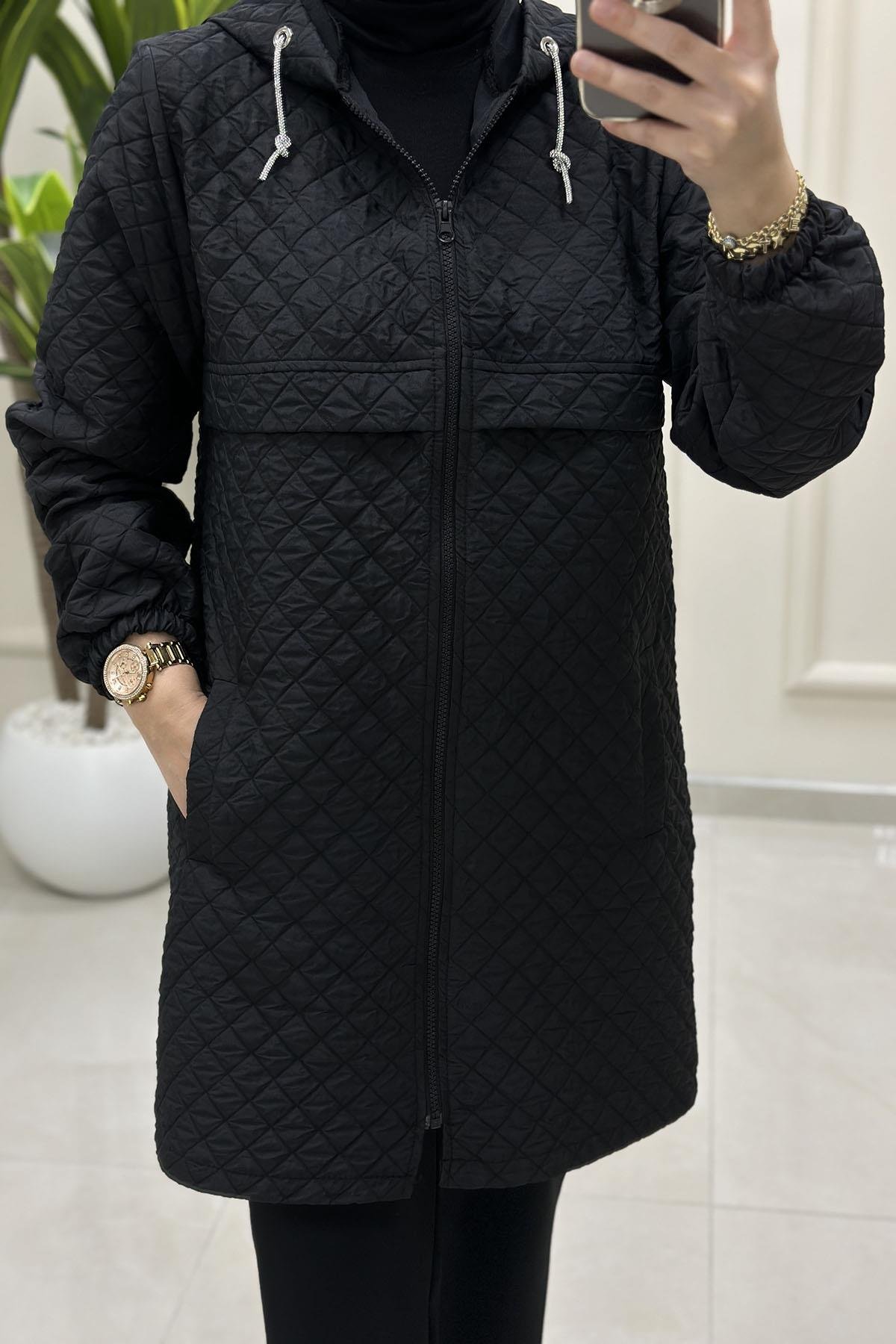 Tesettür Giy Çık KapÖnü Fermuarlı Cepli Kolu Büzgülü Kadın Kapitone Giyçık Siyah GNR 219