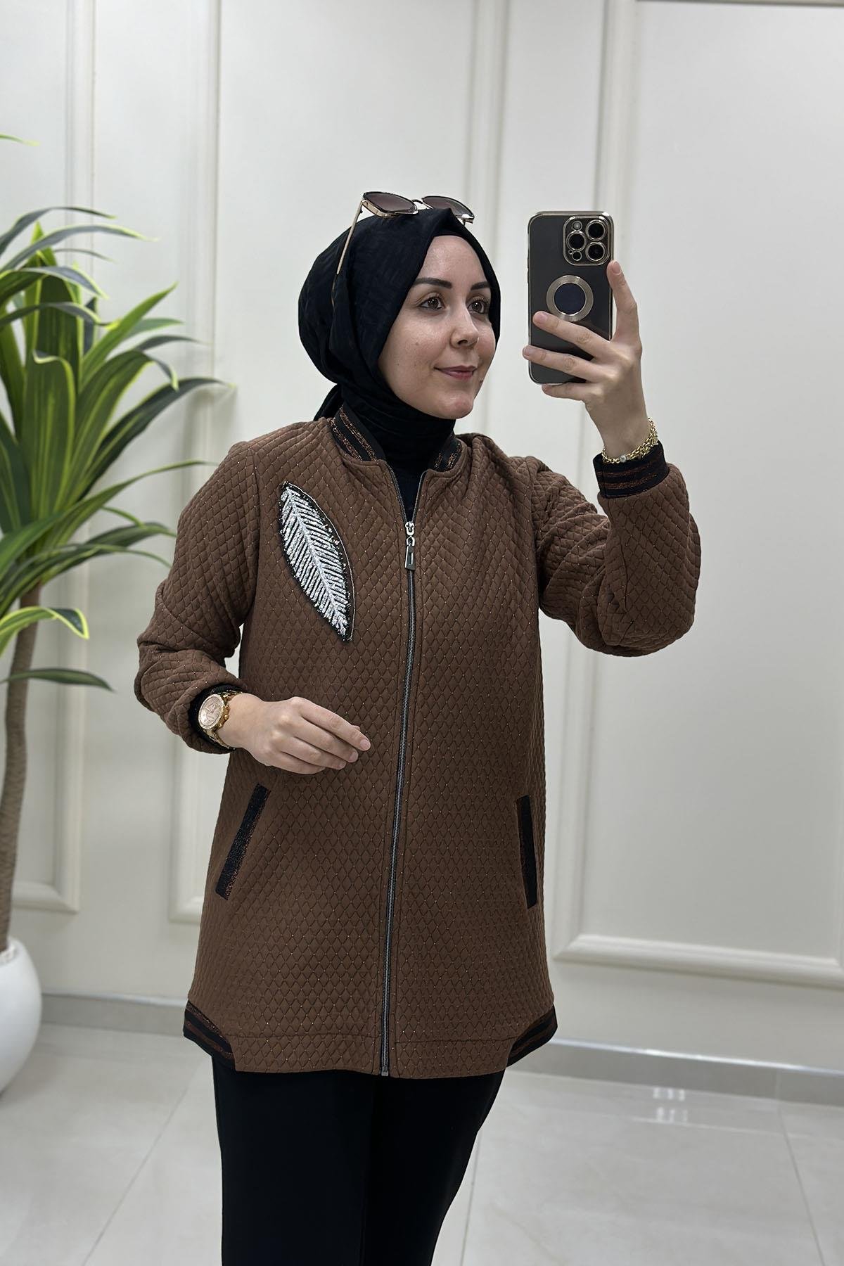 Tesettür Giy Çık KapÖnü Fermuarlı Ribanalı Kadın Bomber Ceket Kahverengi ELR 201