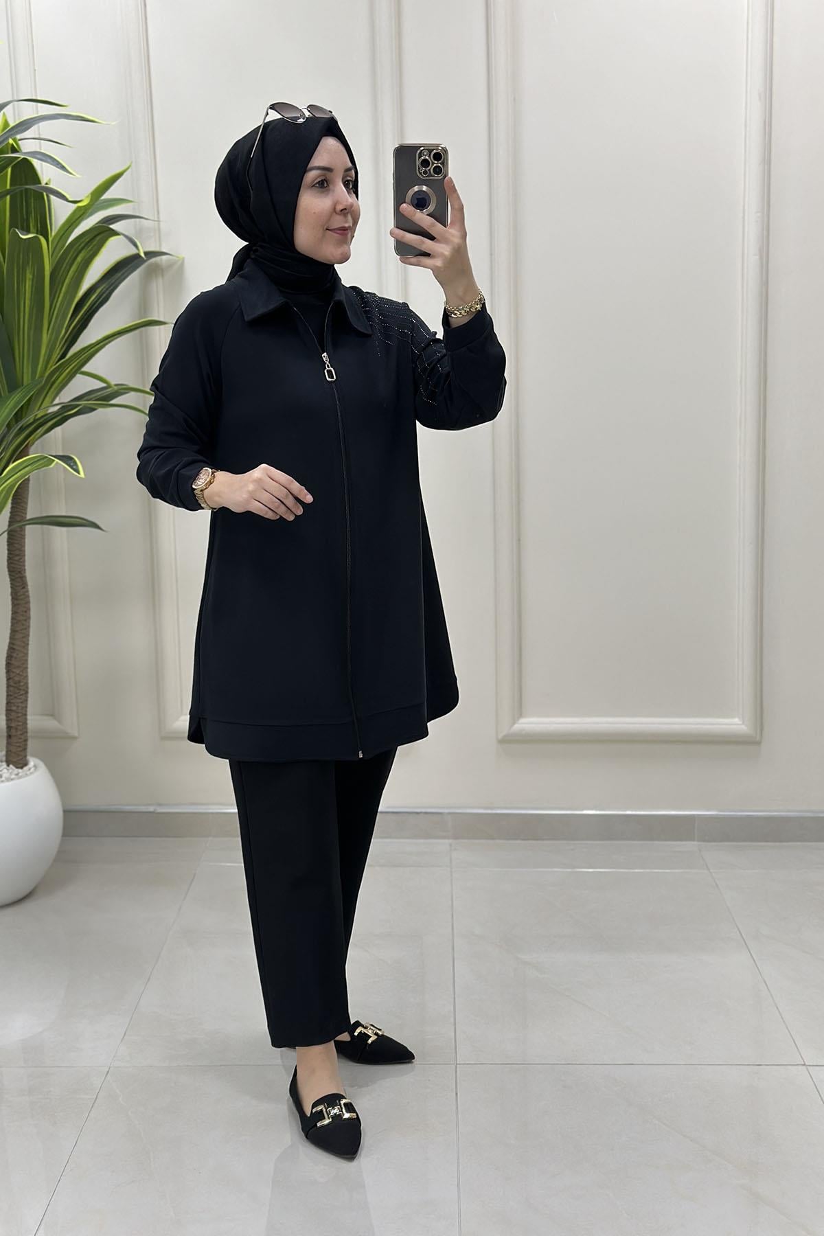 Tesettür Giy Çık KapReglan Kol Önü Fermuarlı Omuz Taş Detaylı Kadın Giyçık Tunik Siyah KADO 257207