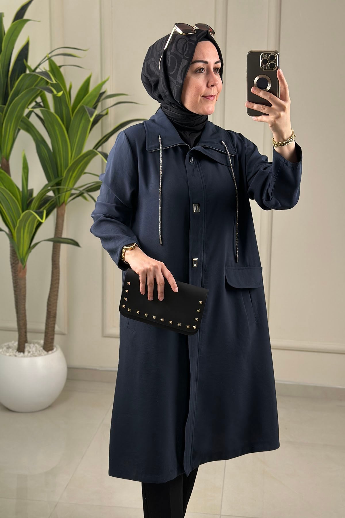 Tesettür Giy Çık KapTensel Qupra Önü Fermuarlı Cepli Kadın Giyçık Kap Lacivert  MP 2673