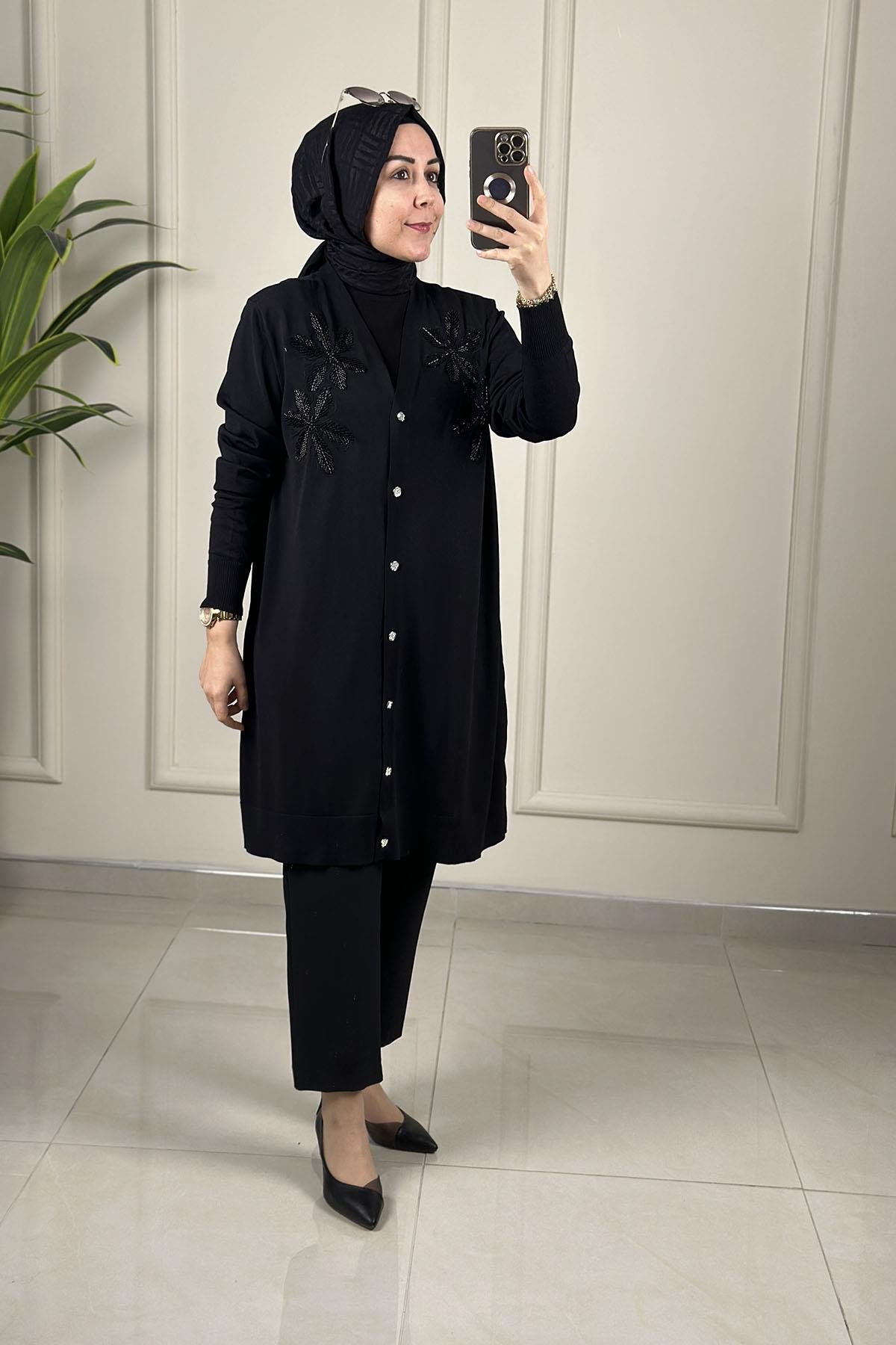 Tesettür HırkaÖnü Düğmeli Çiçek Nakışlı Merserize Kadın Hırka Siyah SFF 145110