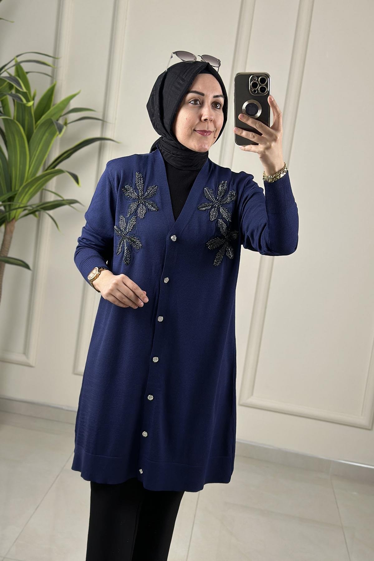 Tesettür HırkaÖnü Düğmeli Çiçek Nakışlı Merserize Kadın Hırka Lacivert SFF 145110