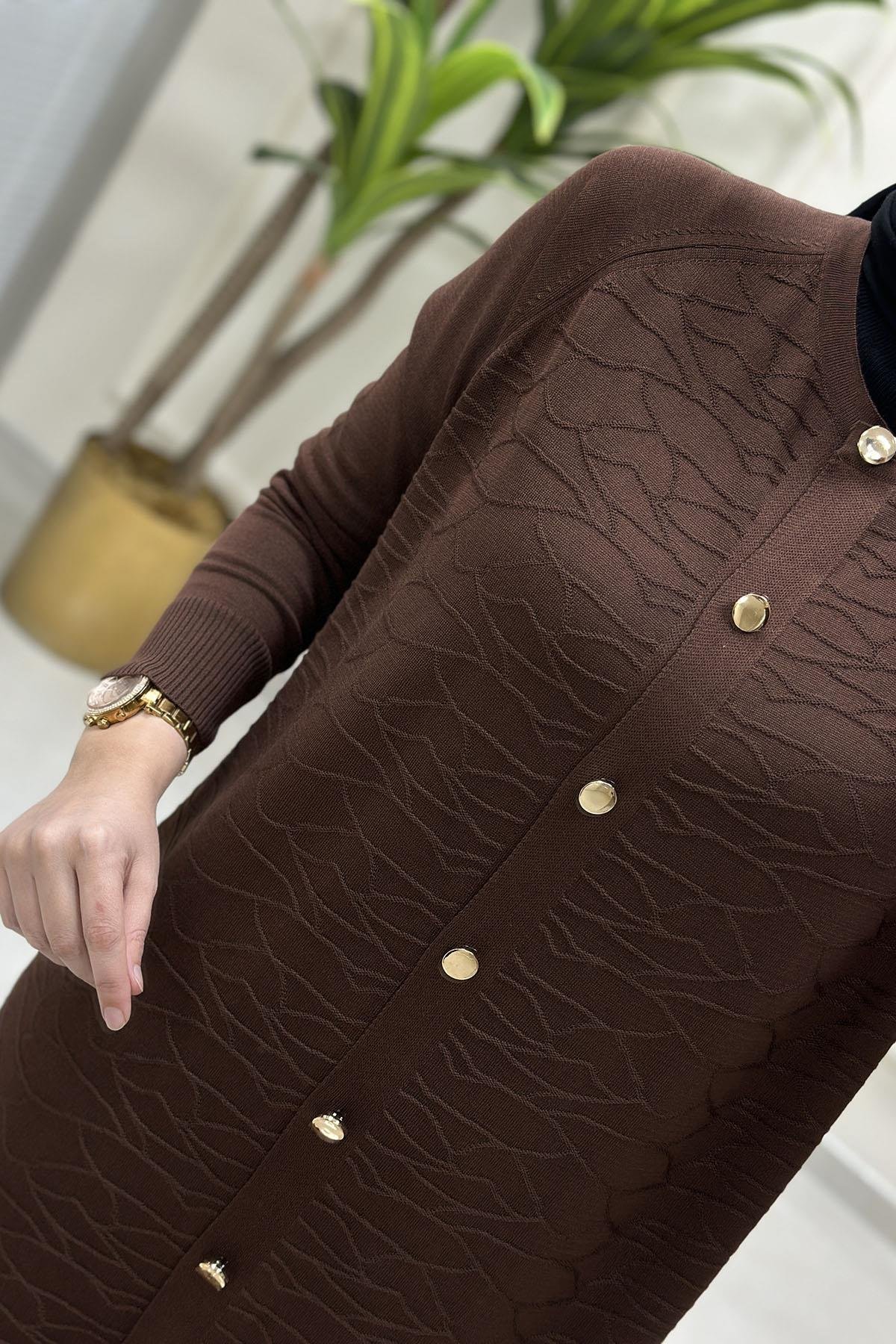 Tesettür HırkaÖnü Düğmeli Kendinden Desenli Kadın Hırka Kahverengi KADO 2725306