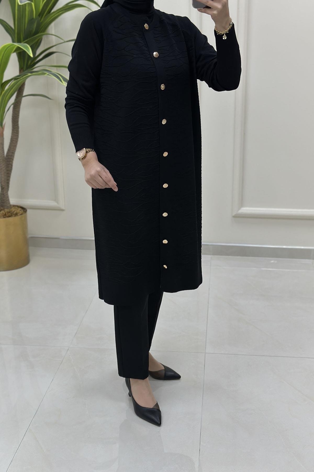 Tesettür HırkaÖnü Düğmeli Kendinden Desenli Kadın Hırka Siyah KADO 2725306