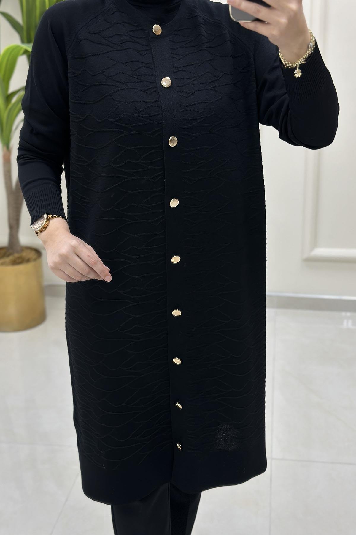 Tesettür HırkaÖnü Düğmeli Kendinden Desenli Kadın Hırka Siyah KADO 2725306