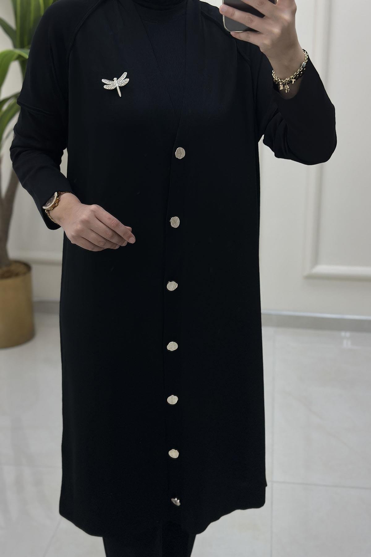 Tesettür HırkaÖnü Düğmeli Reglan Kol Broş Detaylı Kadın Merserize Hırka Siyah KADO 2725308