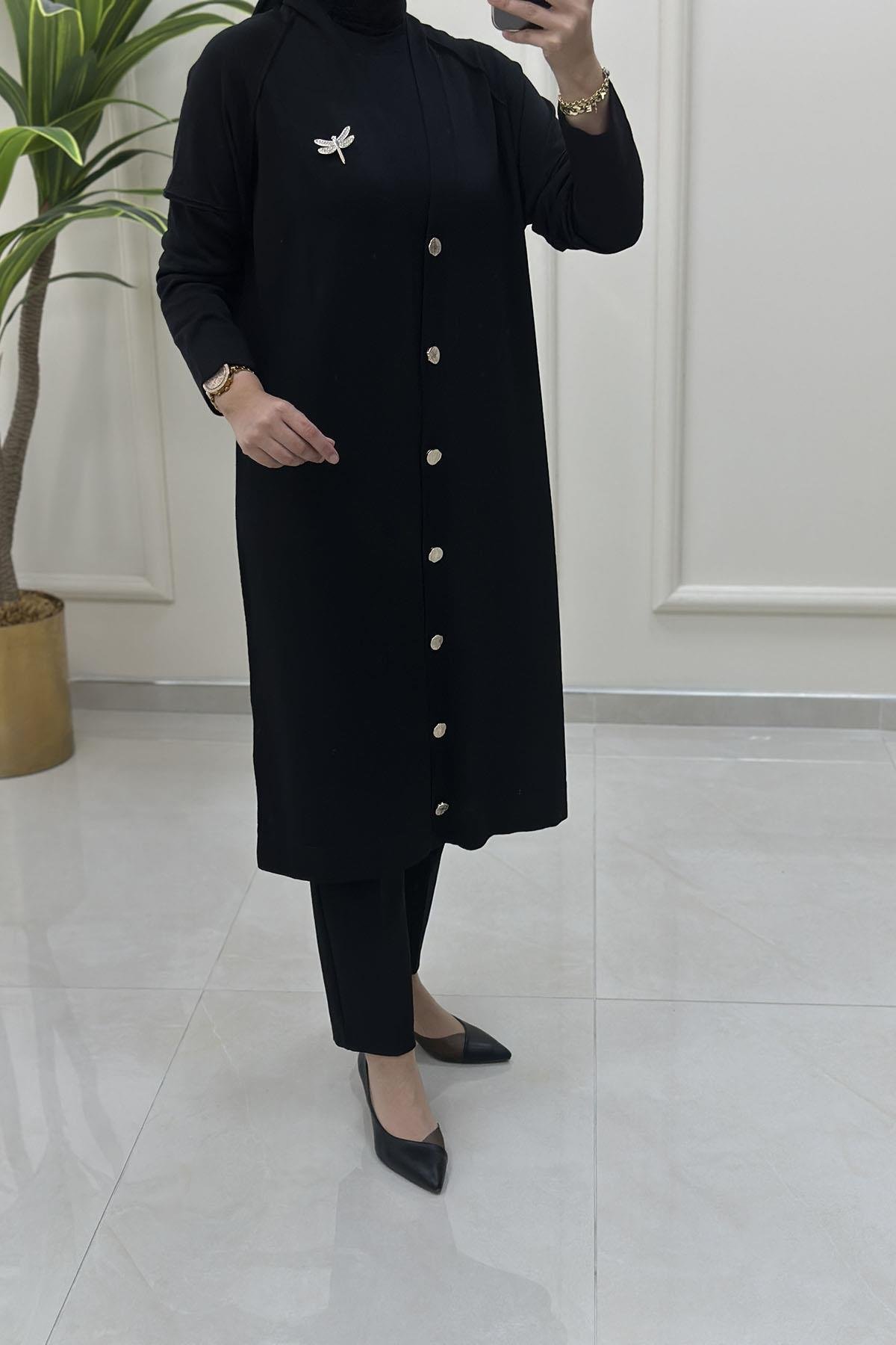 Tesettür HırkaÖnü Düğmeli Reglan Kol Broş Detaylı Kadın Merserize Hırka Siyah KADO 2725308