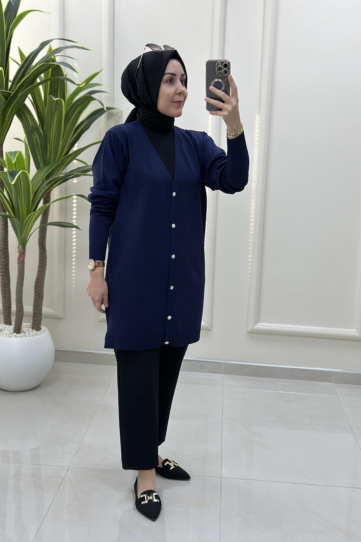 Tesettür HırkaÖnü Taş Düğmeli Kadın Triko Hırka Lacivert MLH 5024