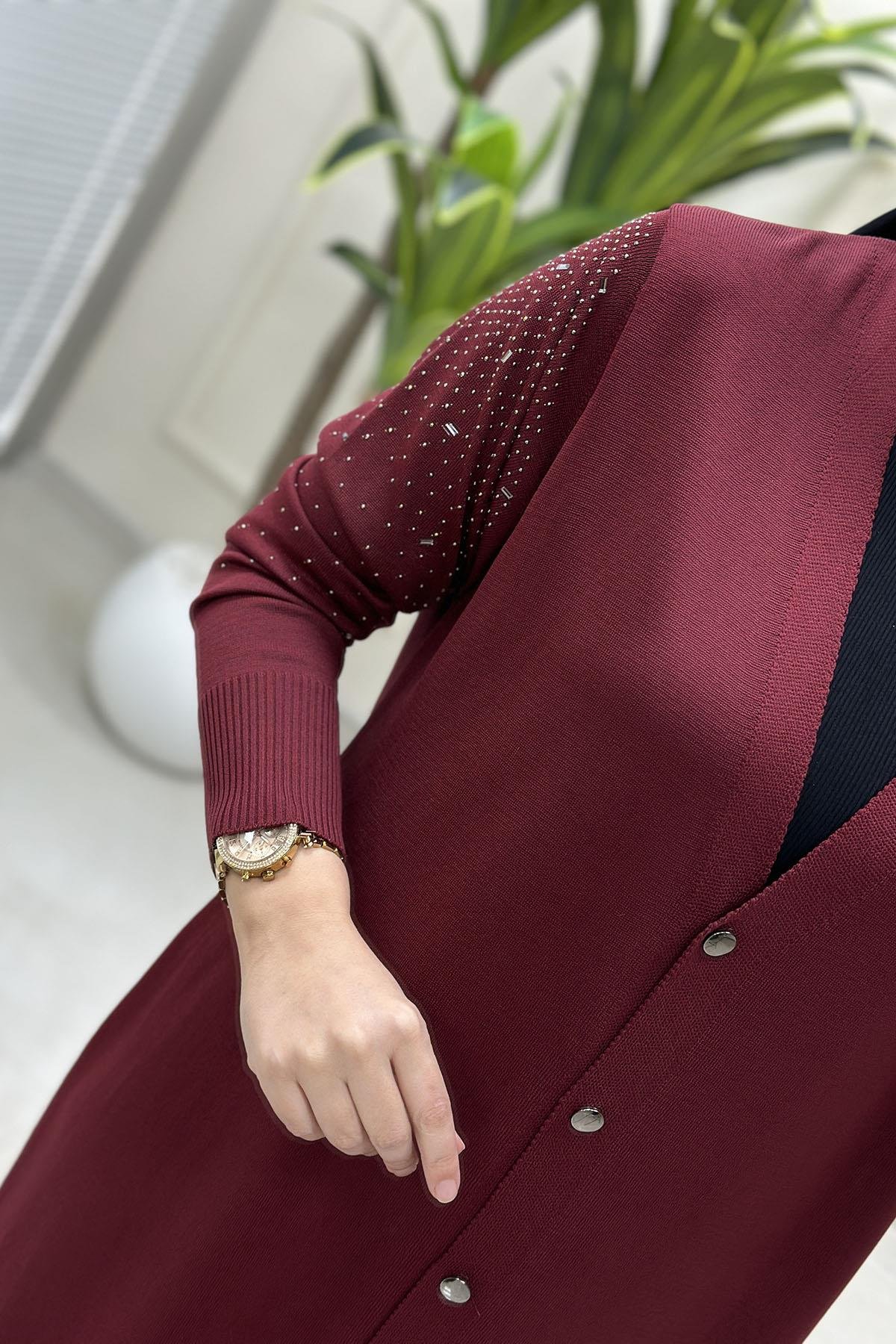 Tesettür HırkaTriko Önü Düğmeli Kolu Taş Detaylı Kadın Uzun Hırka Bordo KADO 2725003
