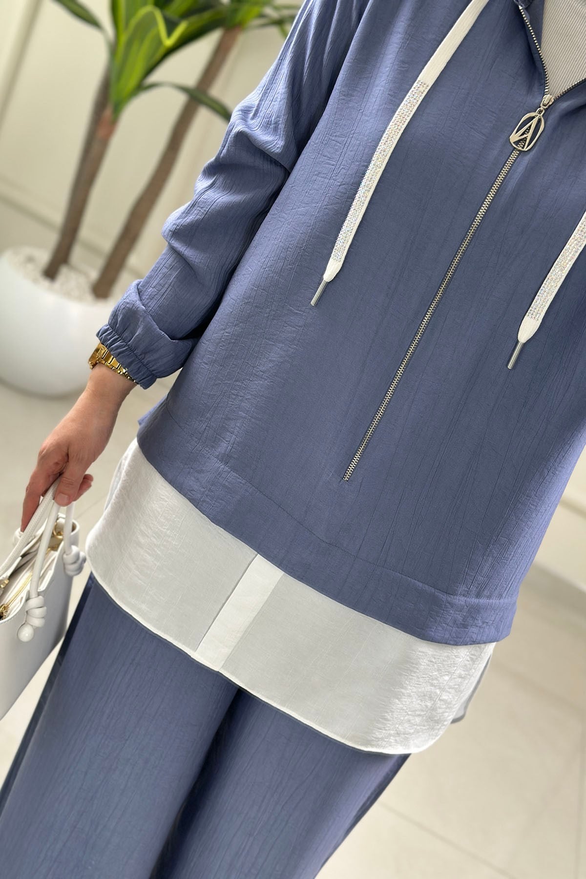 Tesettür İkili TakımArmine Trend Kapüşonlu Fermuarlı Tunik ve Pantolon Kadın İkili Takım İndigo ARM 6146