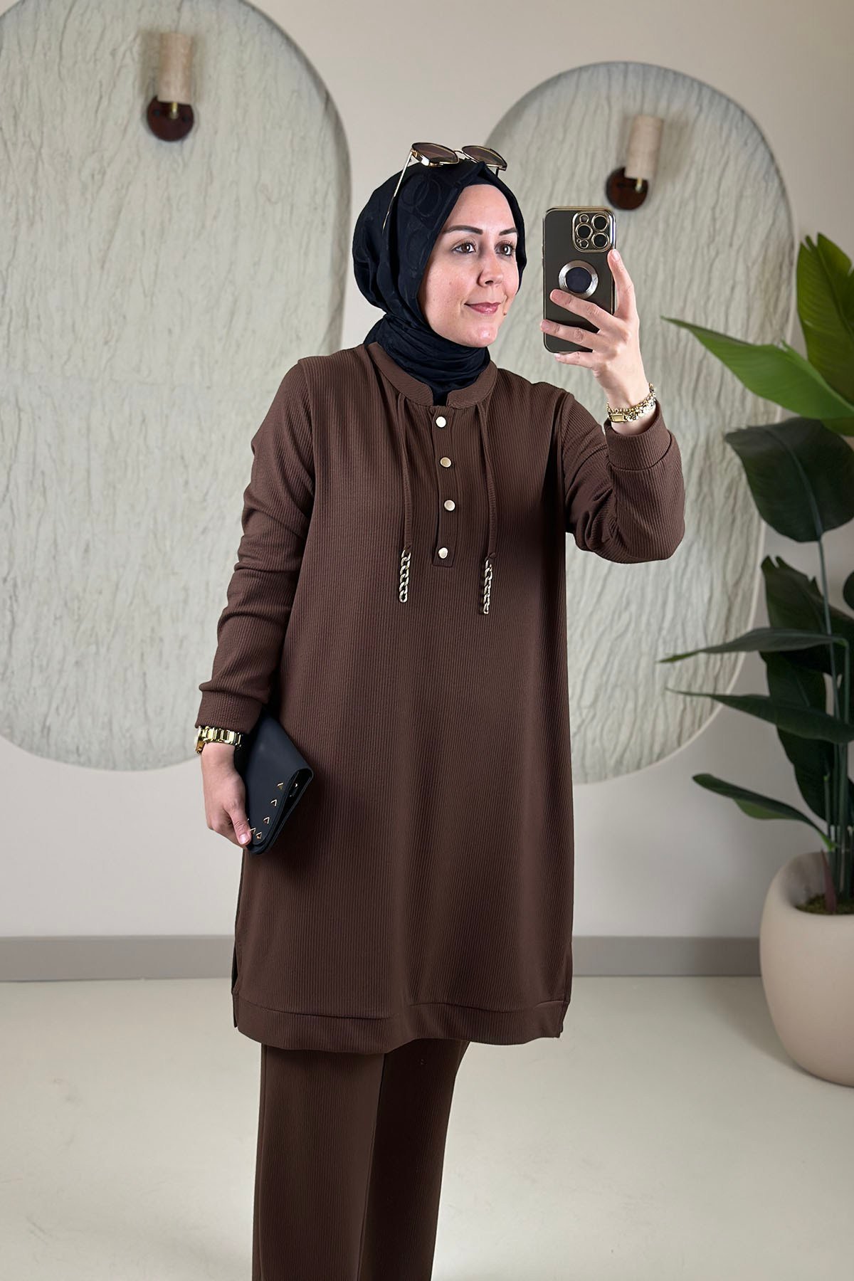 Tesettür İkili TakımFitilli Likralı Örme Tunik ve Pantolon Kadın İkili Takım Kahverengi KADO 257622