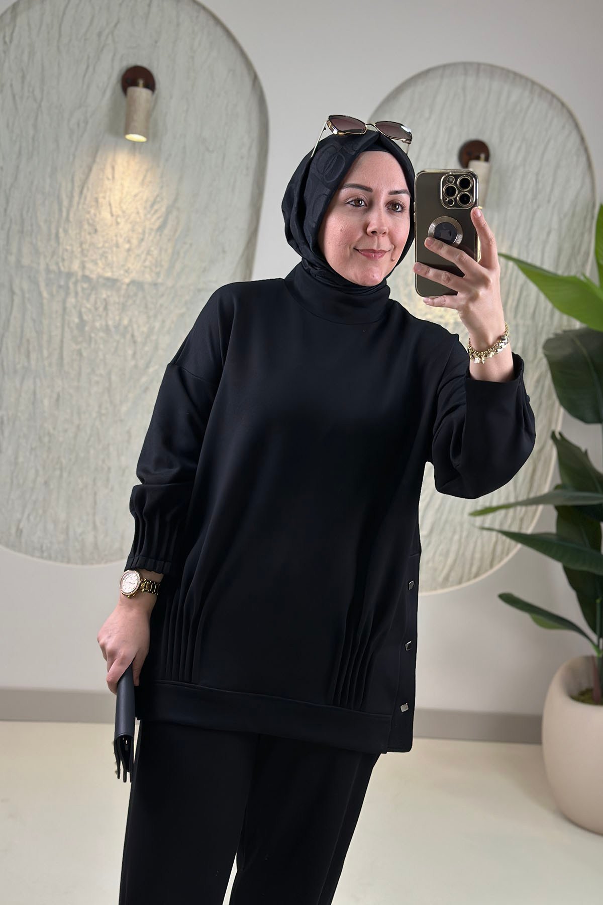 Tesettür İkili TakımModal Oysho Önü Pilise Detaylı Tunik ve Paça Düğmeli Pantolon Kadın İkili Takım Siyah NRV 24605