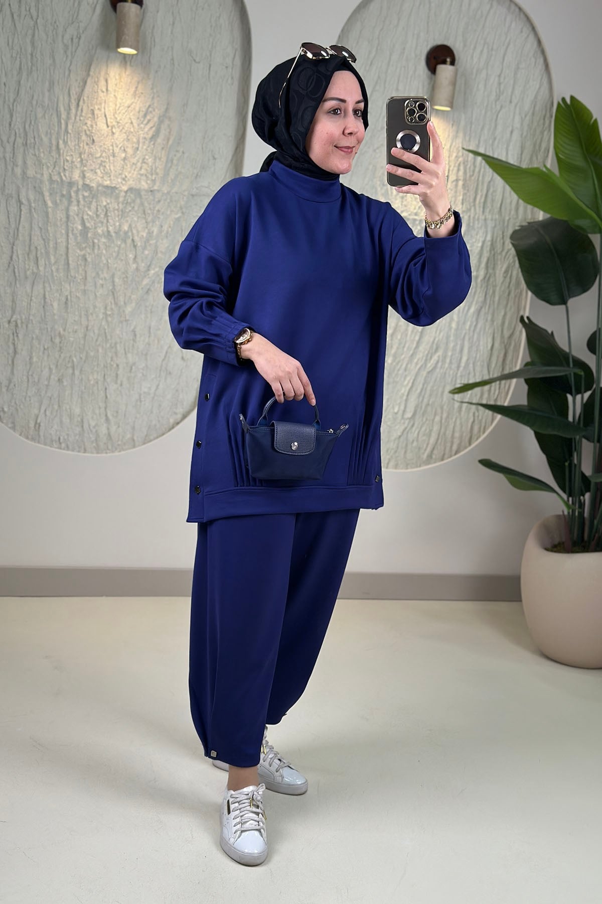Tesettür İkili TakımModal Oysho Önü Pilise Detaylı Tunik ve Paça Düğmeli Pantolon Kadın İkili Takım Koyu Saks Mavisi NRV 24605