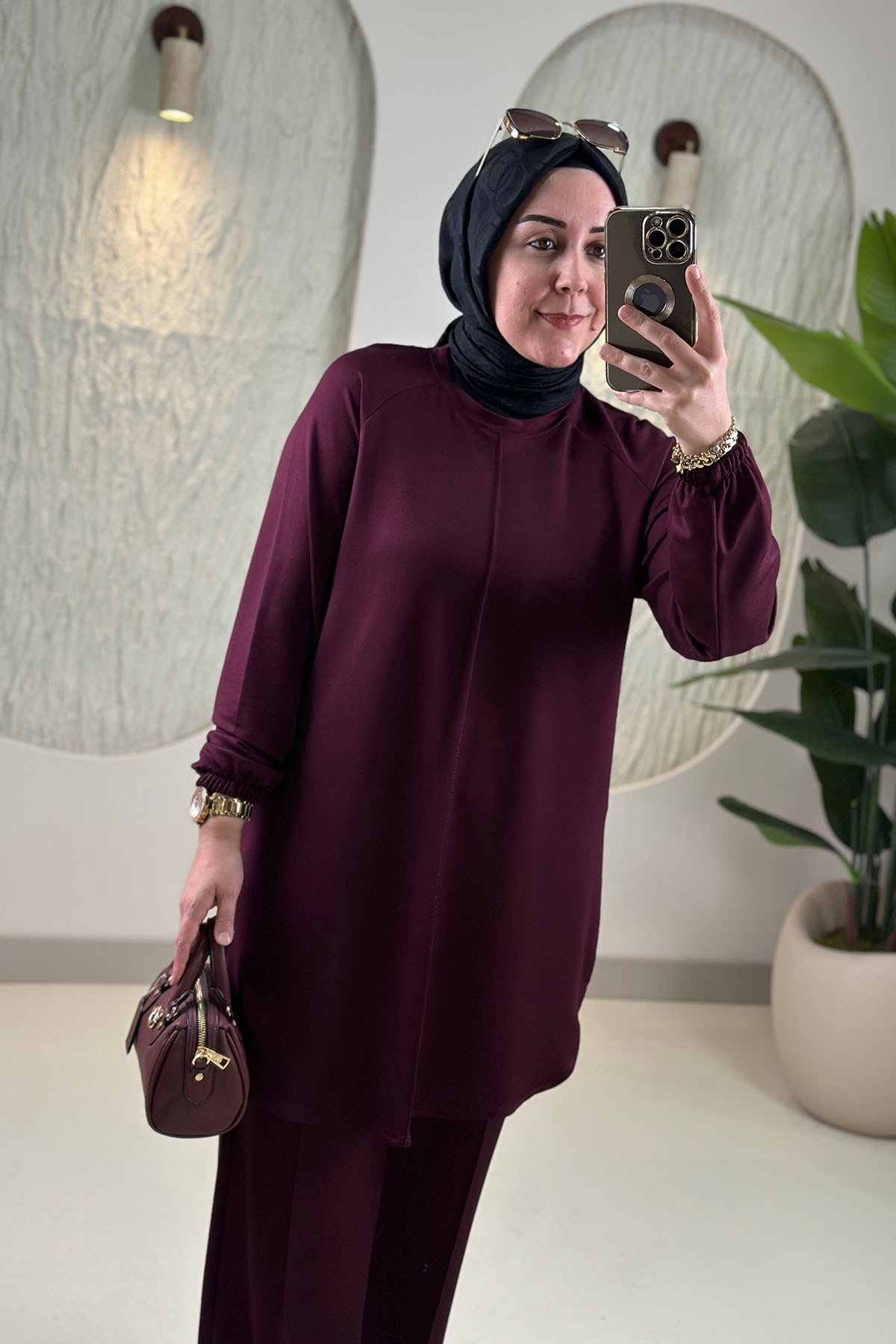 Tesettür İkili TakımReglan Kol Önü Dikiş Detaylı Tunik ve Pantolon Kadın İkili Takım Mürdüm KADO 268782