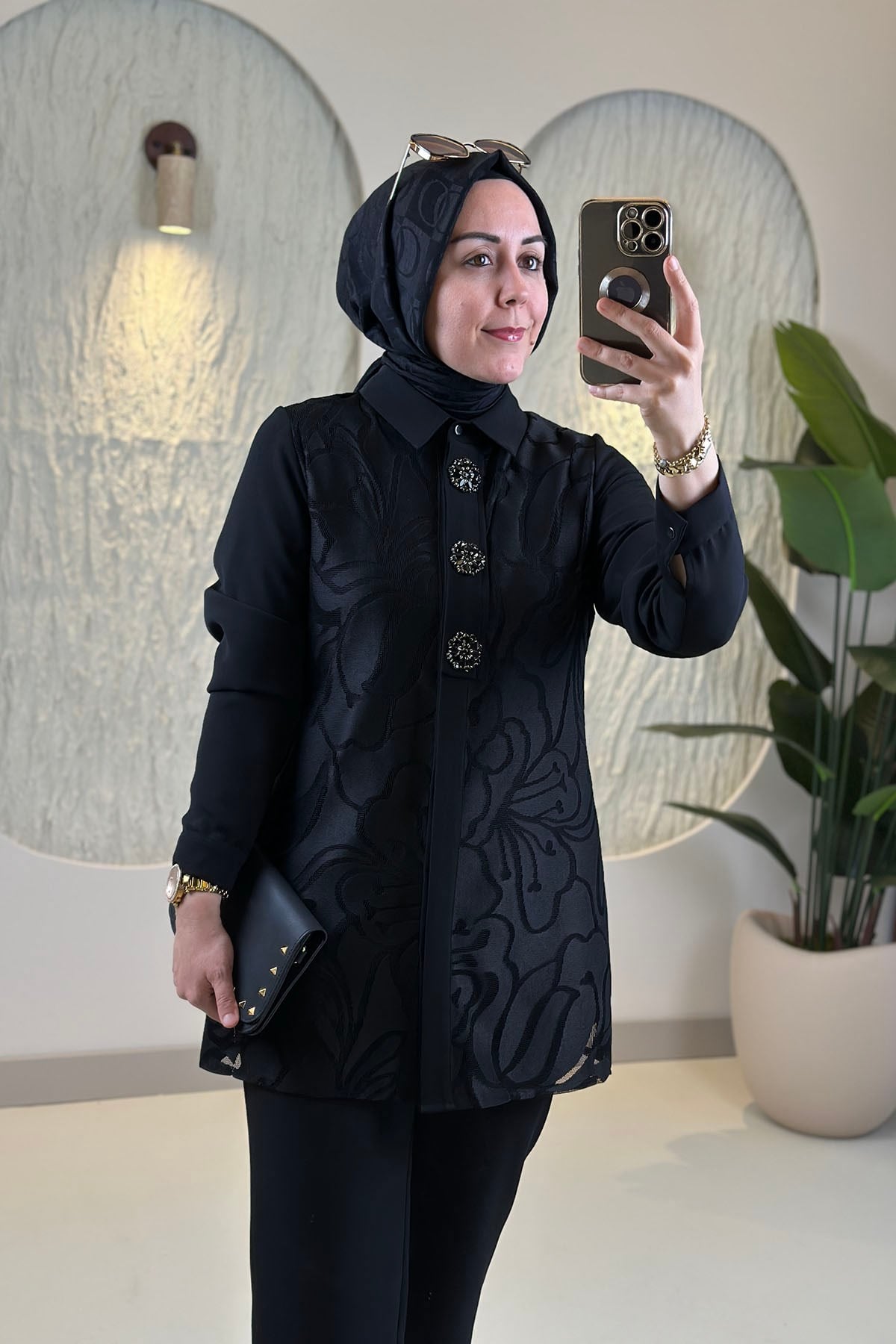 Tesettür İkili TakımTaş Detaylı Organze Tül Üzeri Yakma Desen Ceket ve İçlik Kadın İkili Takım Siyah QTN 7117