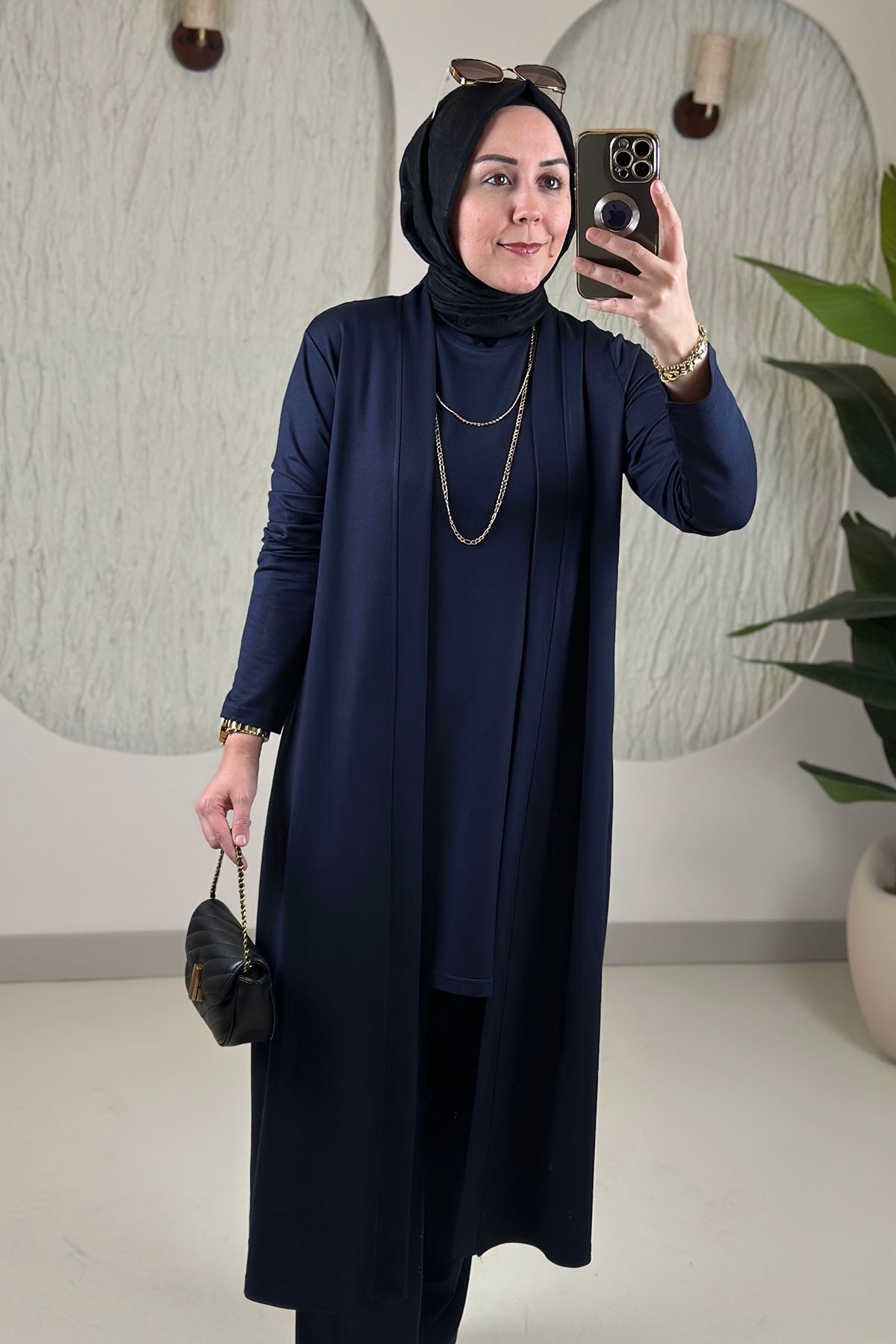 Tesettür İkili TakımUzun Hırka Sıfır Kol İçlik ve Pantolon Kadın Üçlü Takım Lacivert KADO 268650