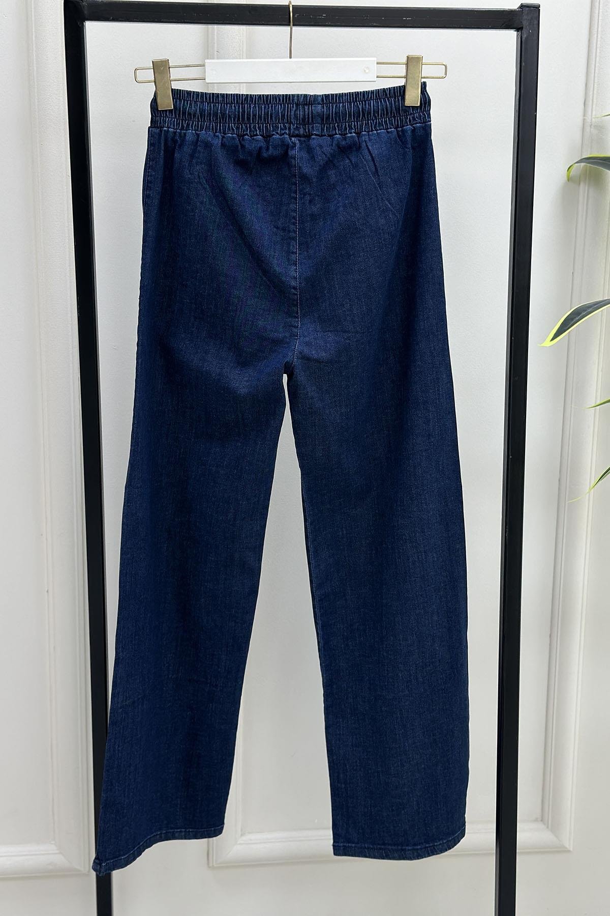Tesettür PantolonBeli Lastikli Cepli Bol Paça Kadın Kot Pantolon Koyu Mavi MP 2657