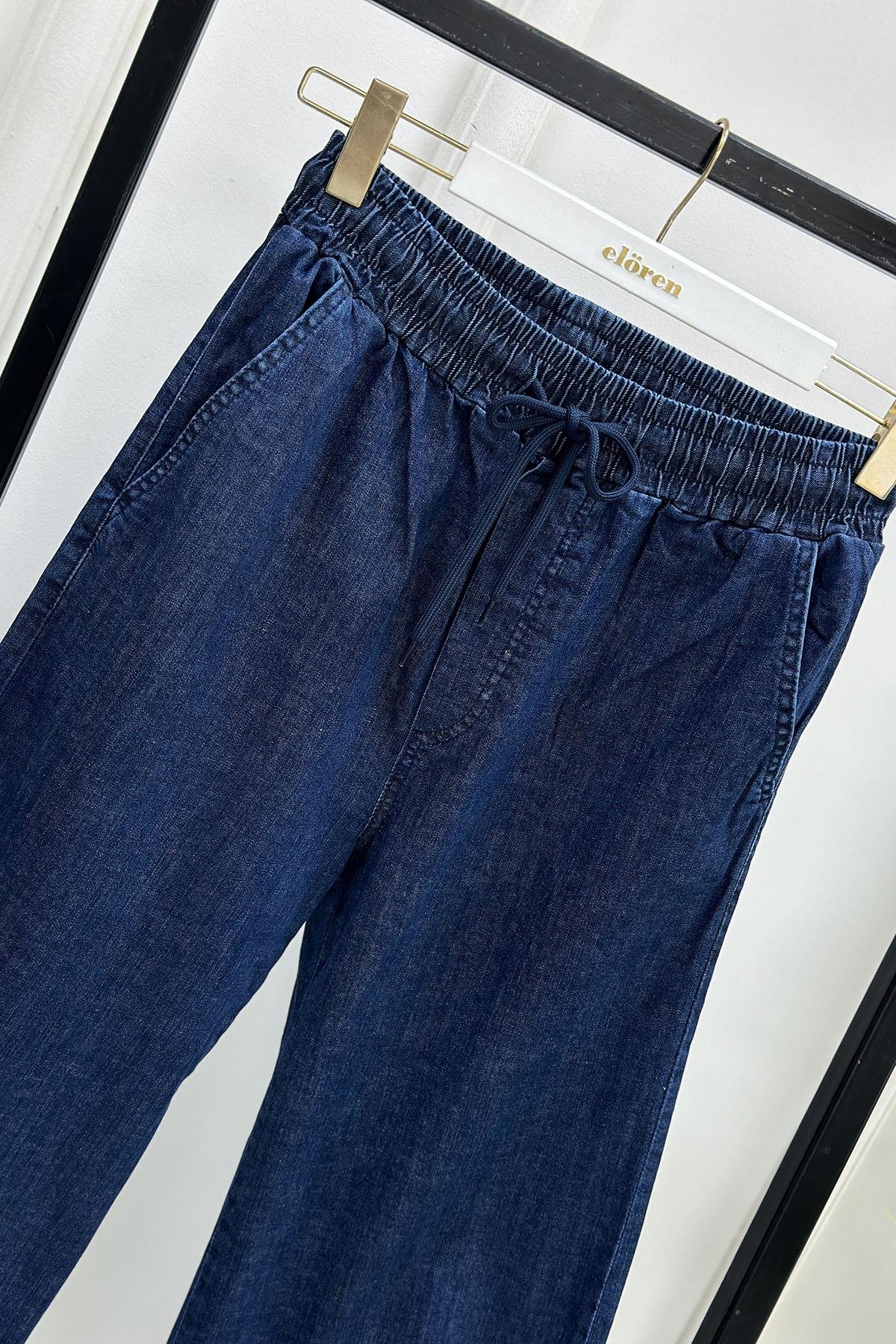 Tesettür PantolonBeli Lastikli Cepli Bol Paça Kadın Kot Pantolon Koyu Mavi MP 2657