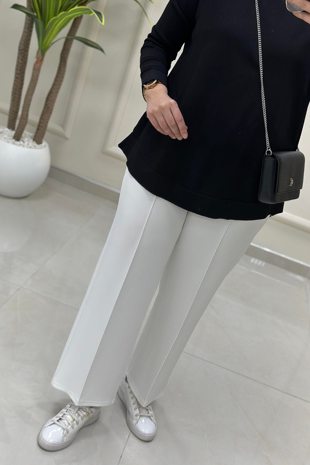 Tesettür PantolonBeli Lastikli Önü Nervürlü Cepli Scuba Pantolon Beyaz AVZ 2601