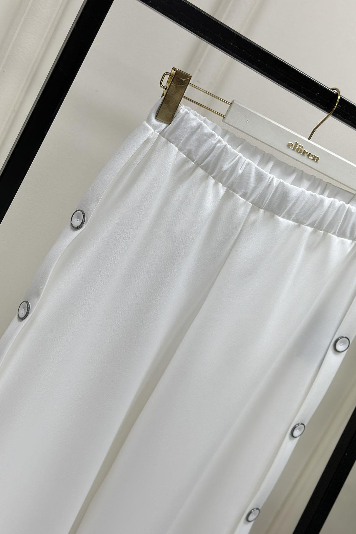 Tesettür PantolonBeli Lastikli Yanı Düğmeli Bol Paça Kadın Pantolon Beyaz MLH 6022