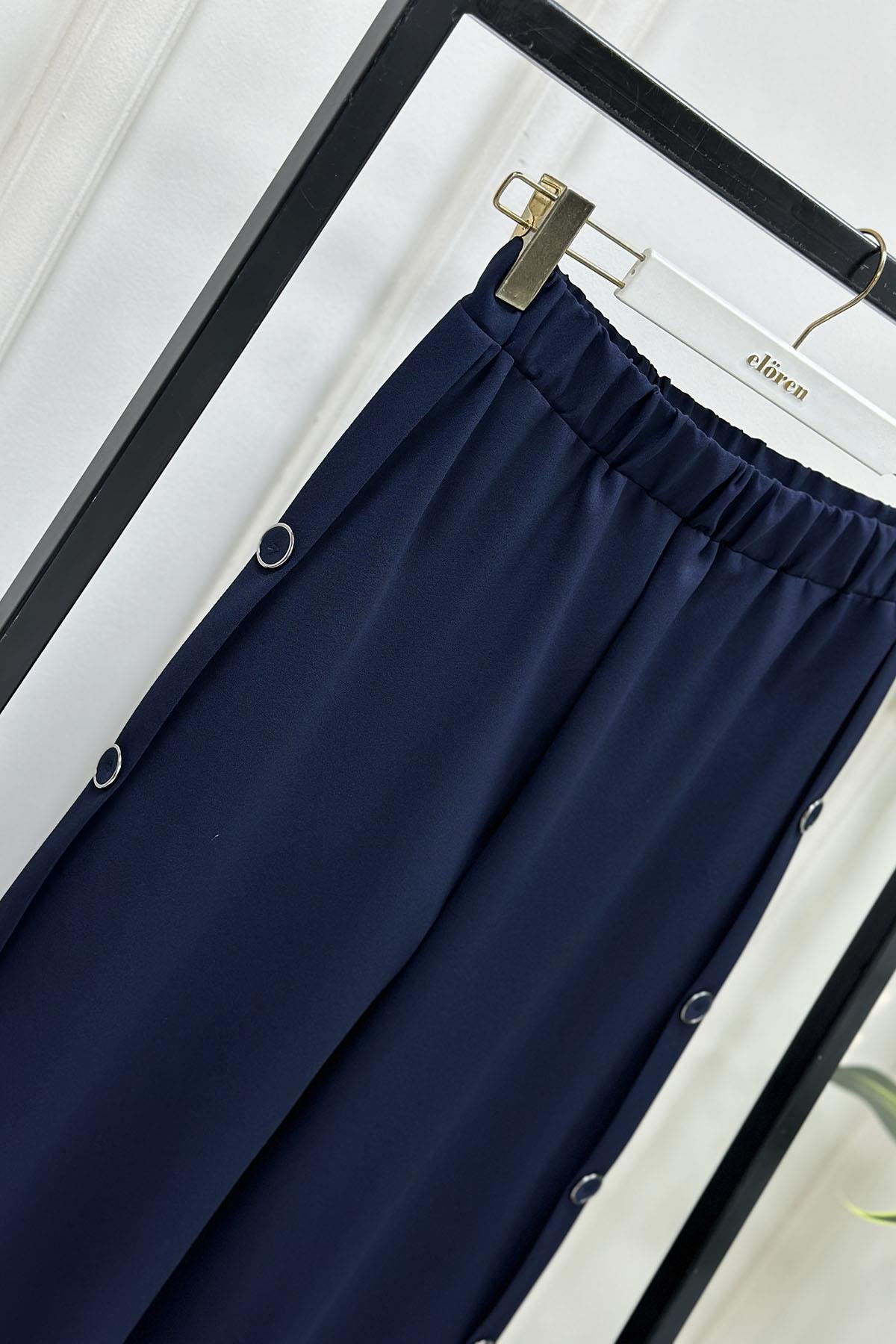 Tesettür PantolonBeli Lastikli Yanı Düğmeli Bol Paça Kadın Pantolon Lacivert MLH 6022