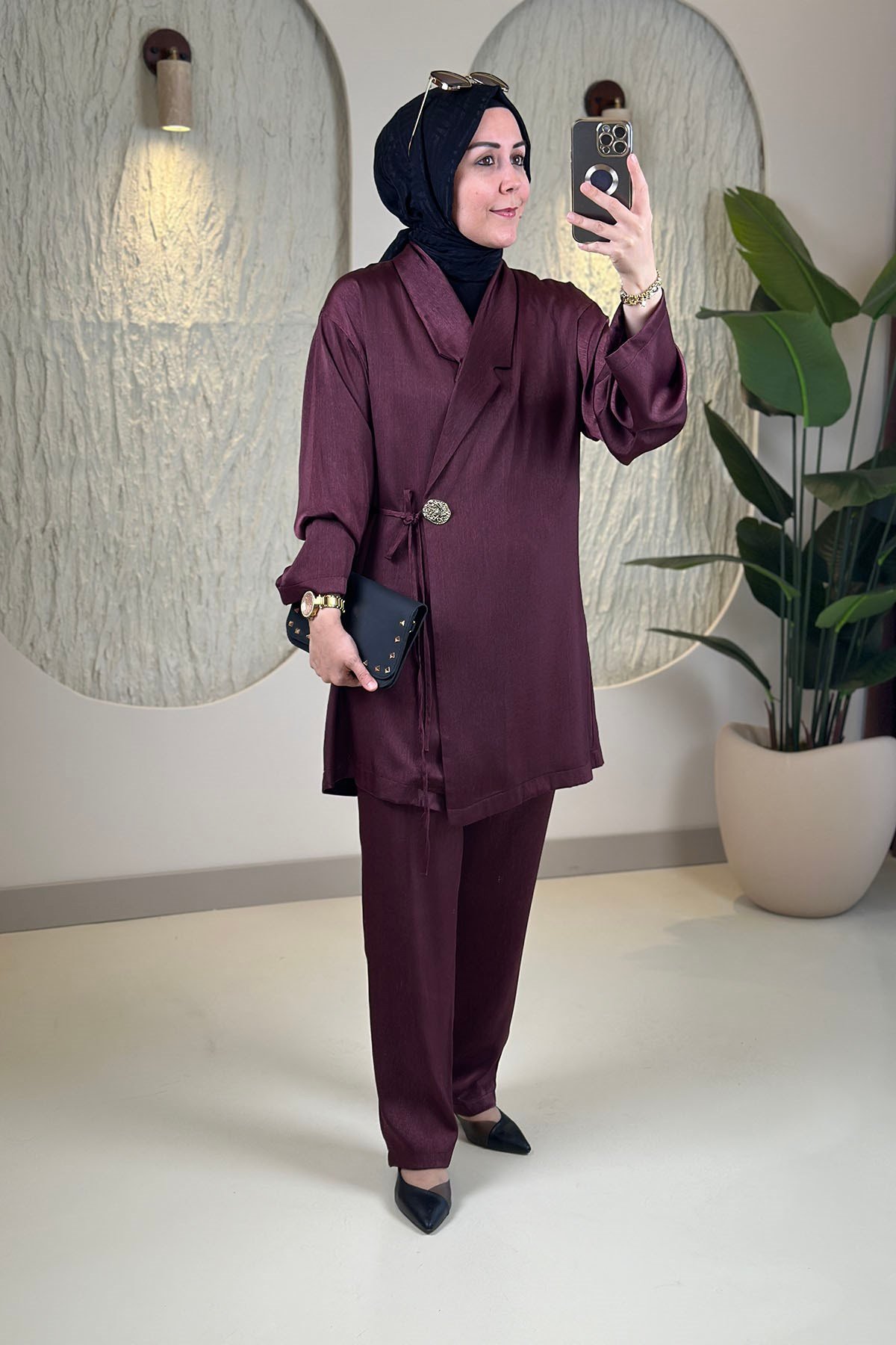 Tesettür Pantolonlu TakımBroş Detaylı Ceket ve Pantolon Kadın İkili Takım Bordo MLH 2694
